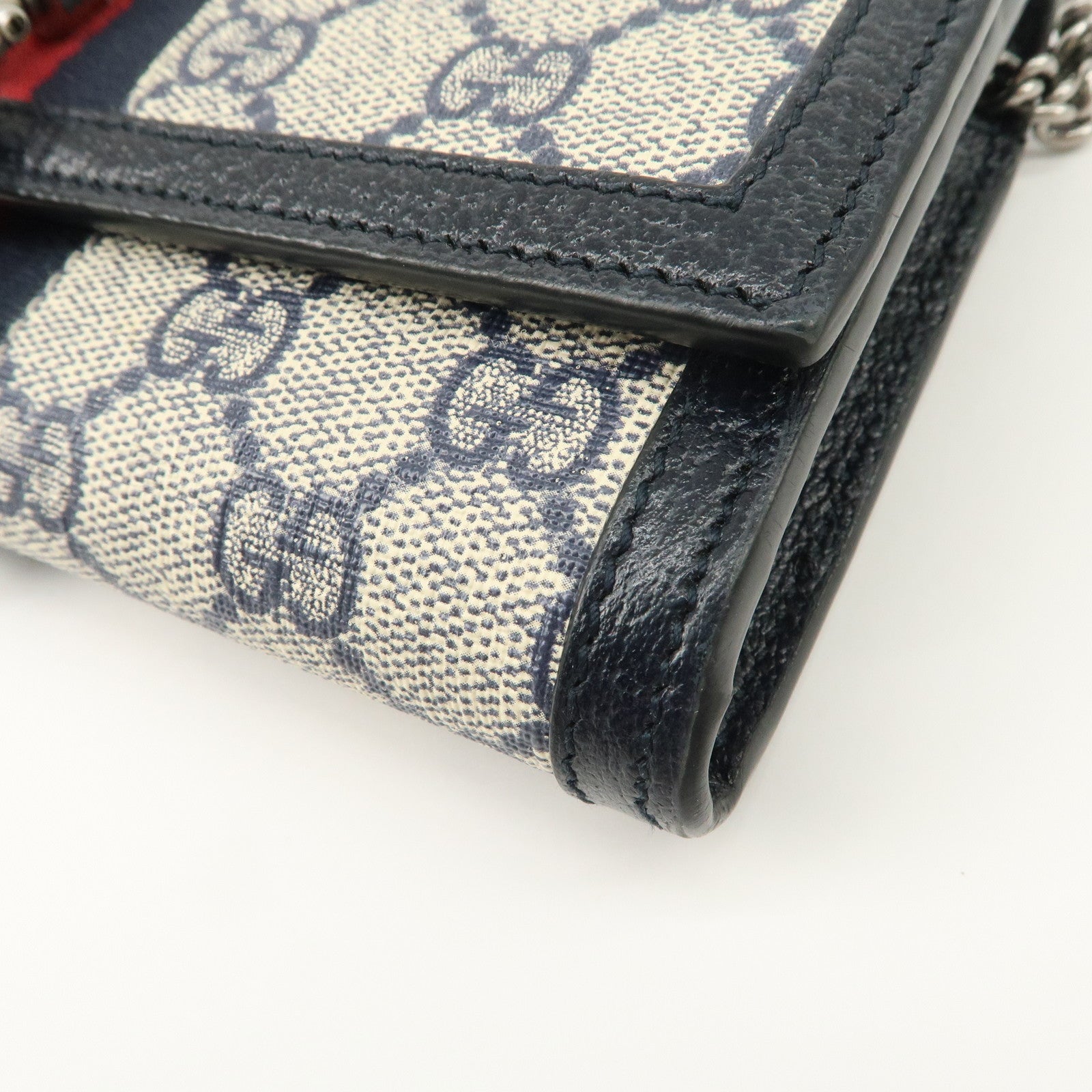 GUCCI New Jackie 1961 Sherry GG Supreme Chain Wallet Navy 652681