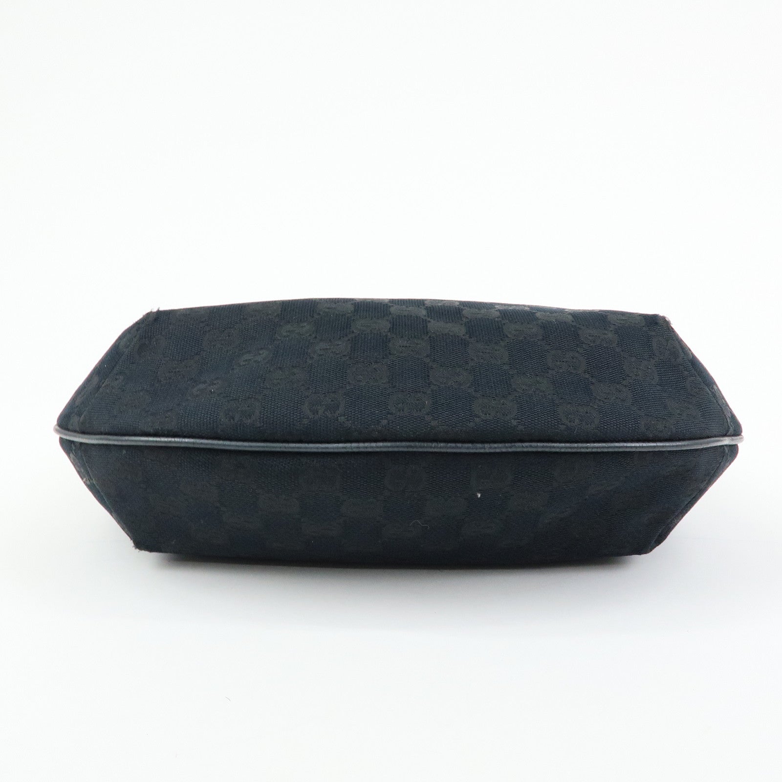 GUCCI GG Canvas Leather Shoulder Bag Crossbody Bag Black 181092