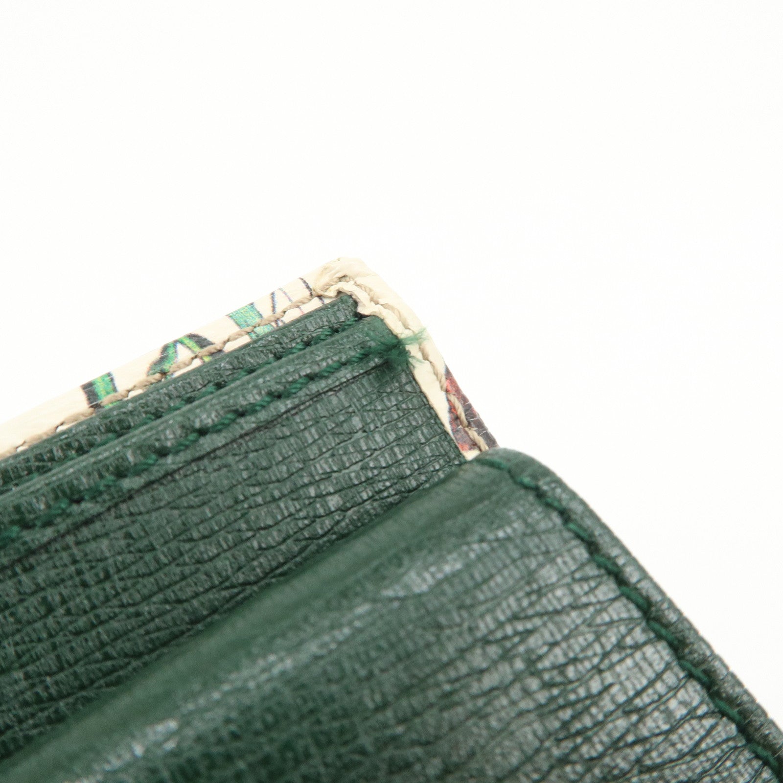 GUCCI GG Marmont Flora Canvas Leather Compact Wallet Ivory 04848