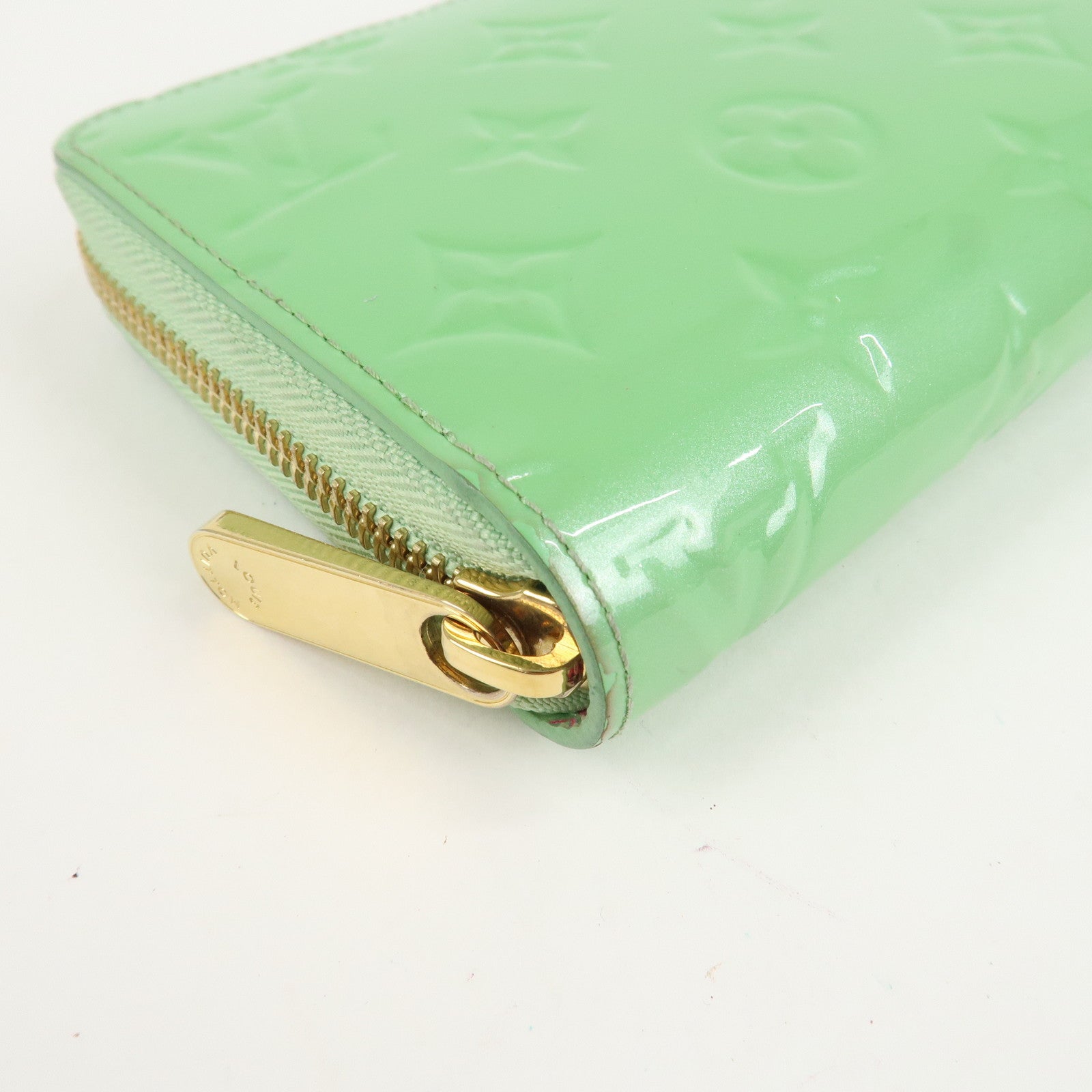 Louis Vuitton Monogram Vernis Zippy Wallet Light Green M82065 Used