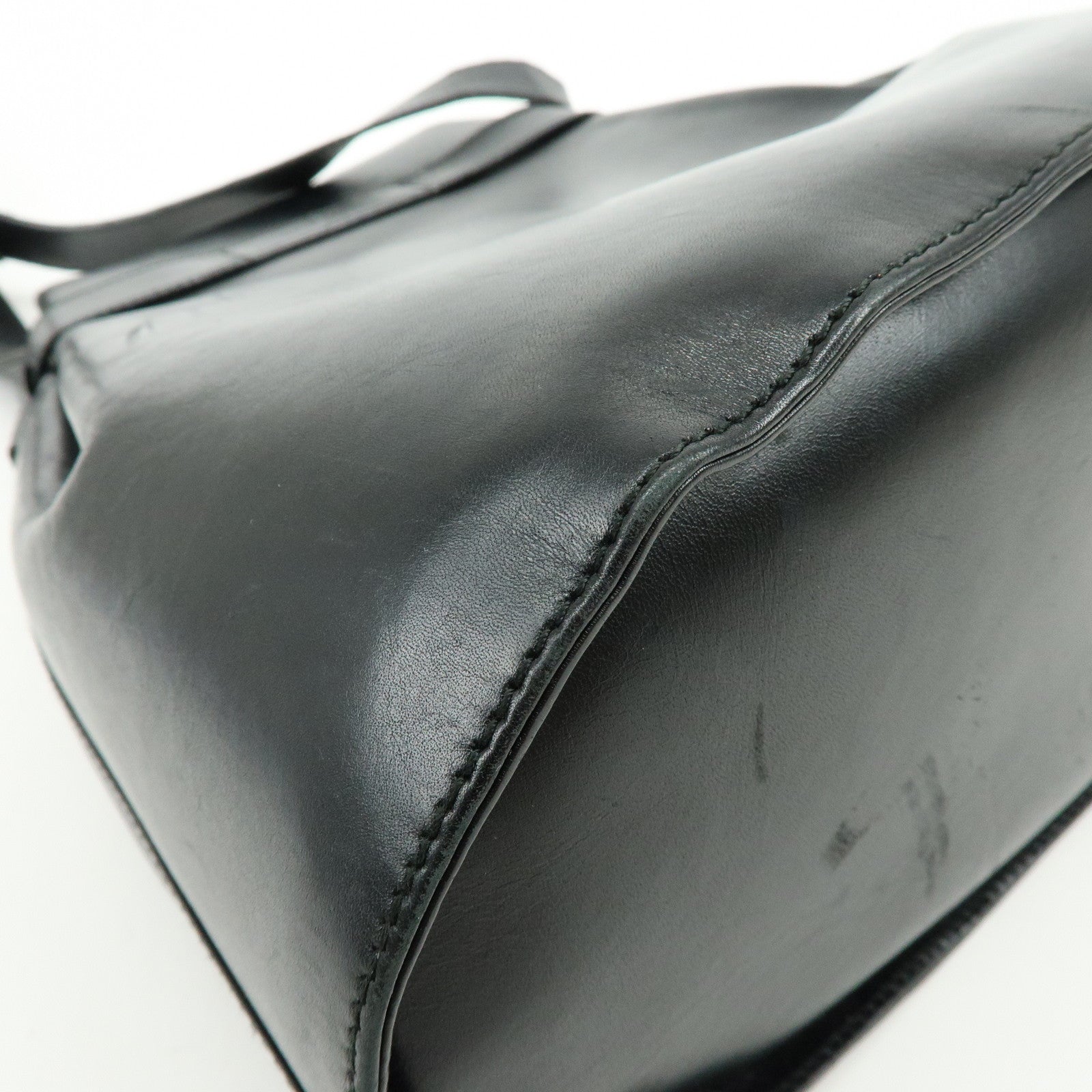 Ferragamo Gancini Leather Shoulder Bag Hand Bag Black