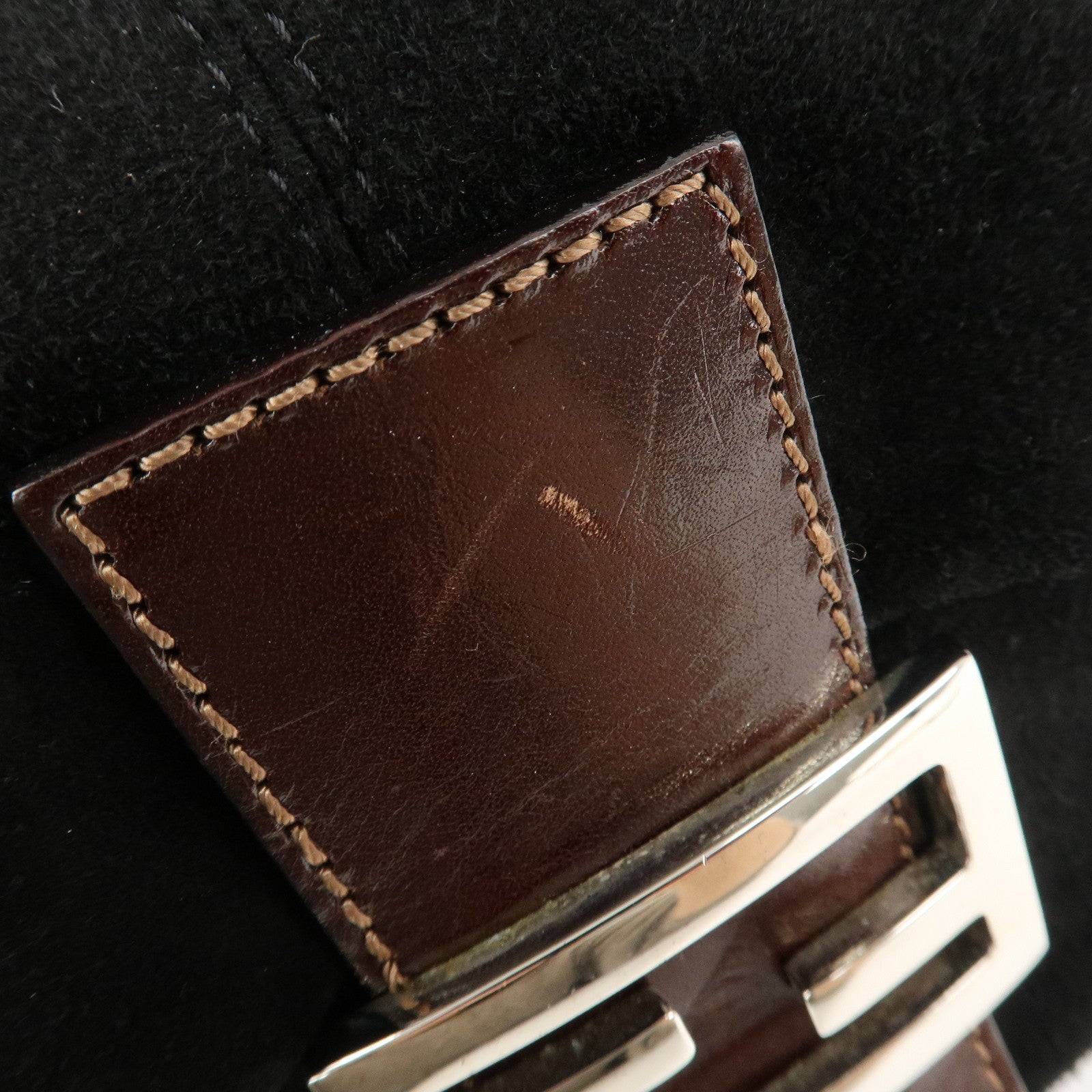 FENDI Mamma Baguette Suede Leather Shoulder Bag Silver HDW 26325 Used