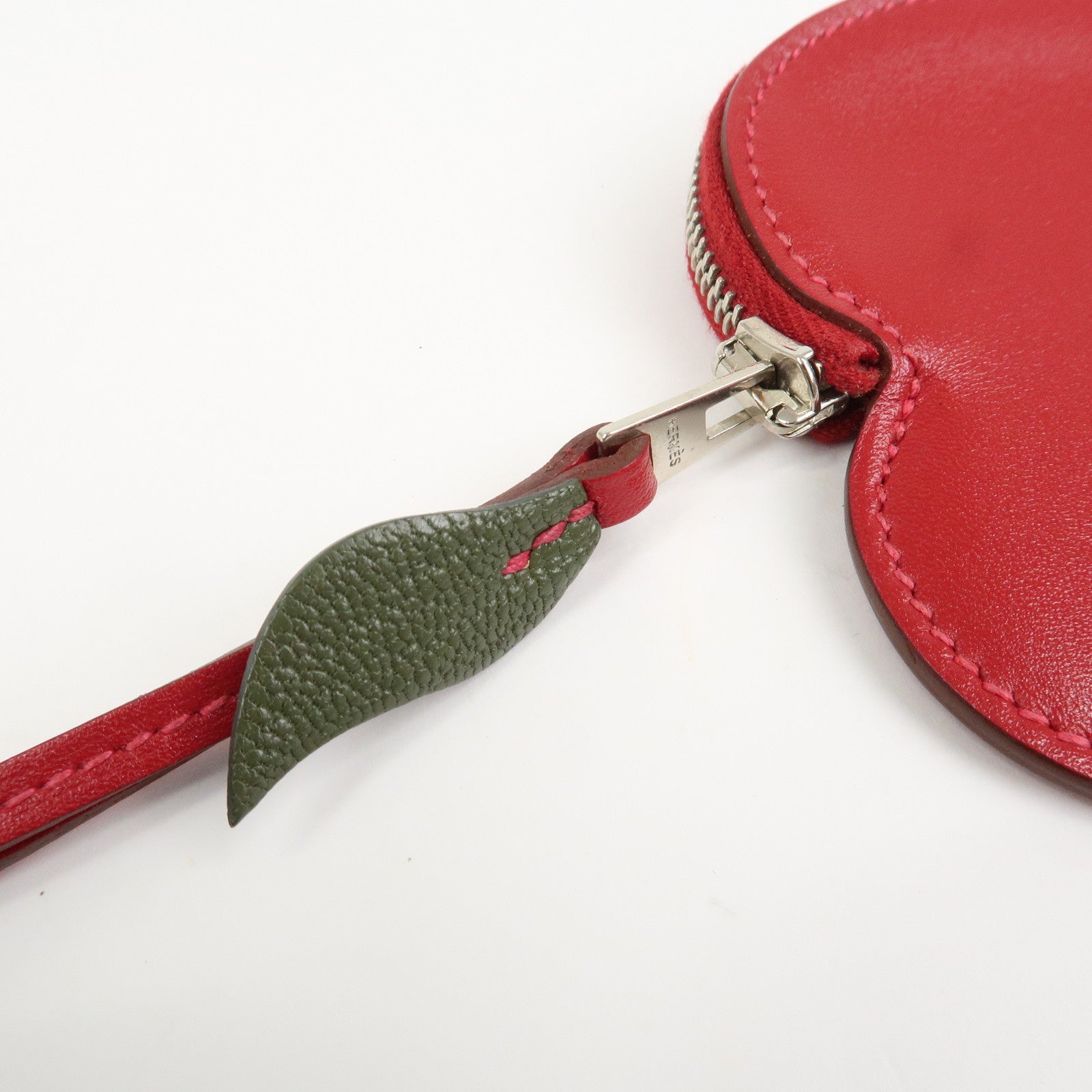 HERMES Tutti Frutti Porte Monnaie Pomme T Stmaped Apple Coin Case