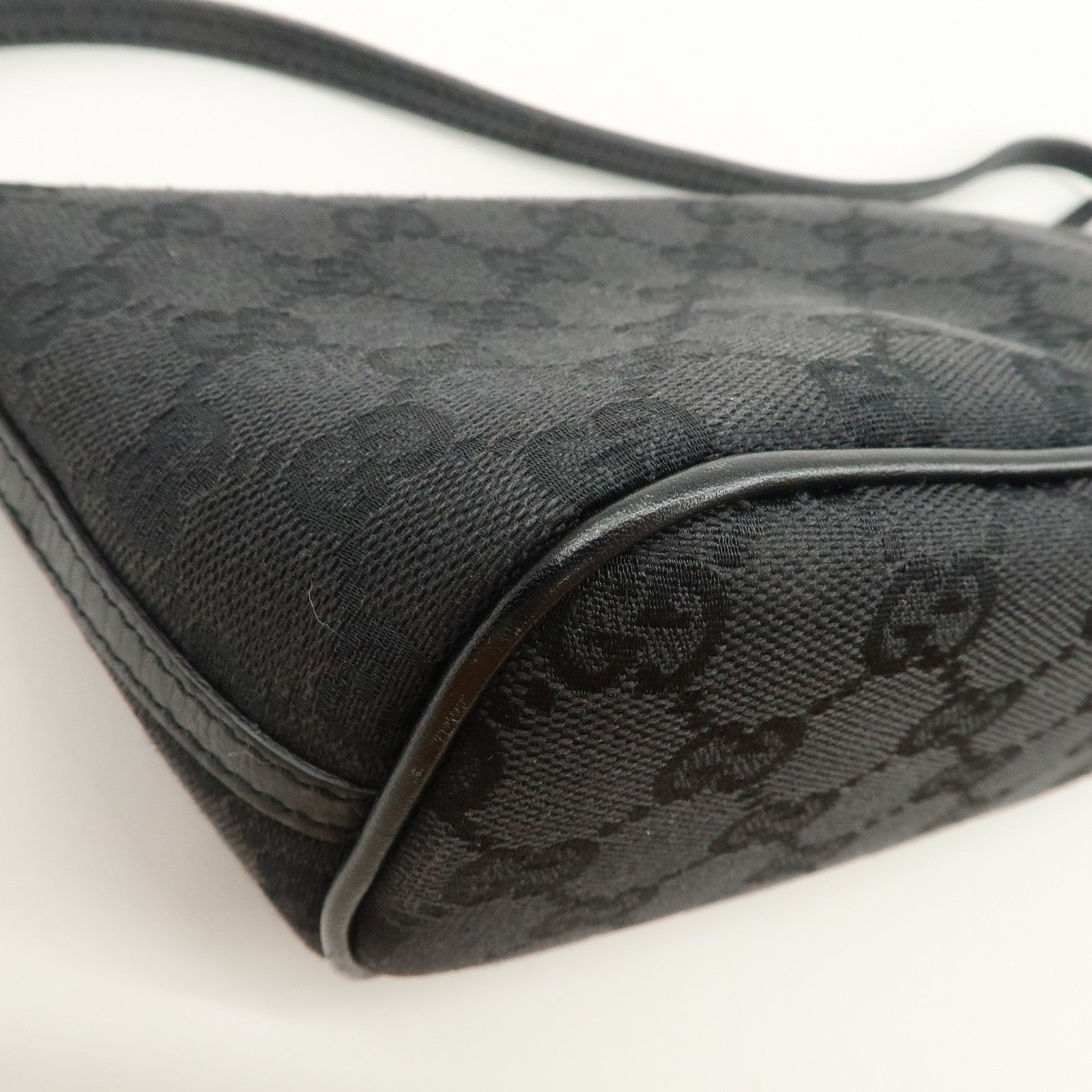 GUCCI Boat Bag GG Canvas Leather Hand Bag Pouch Black 07198