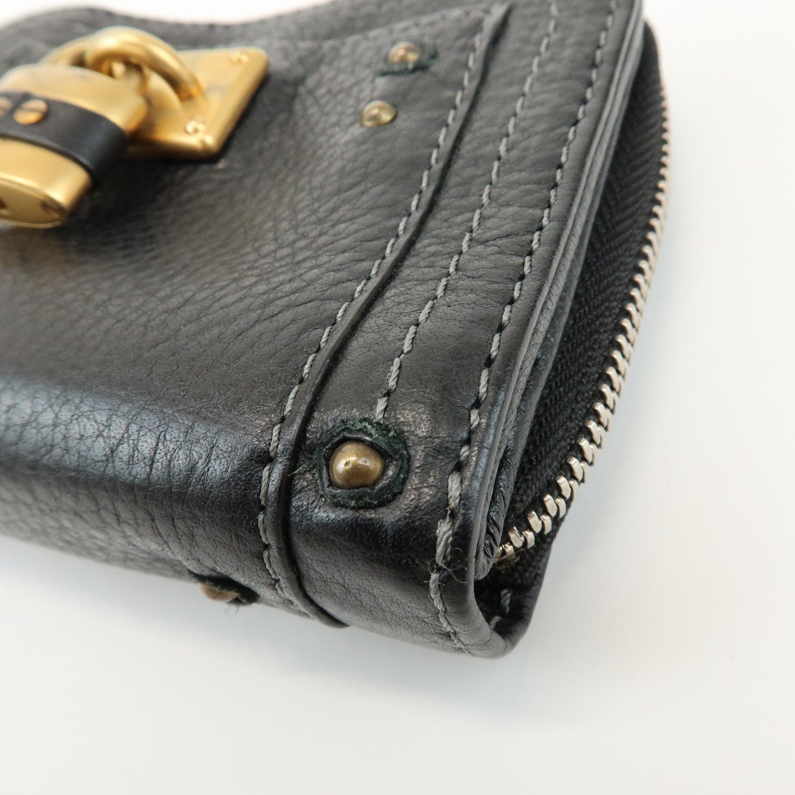 Chloe Logo Leather Round Zippy Compact Wallet Black