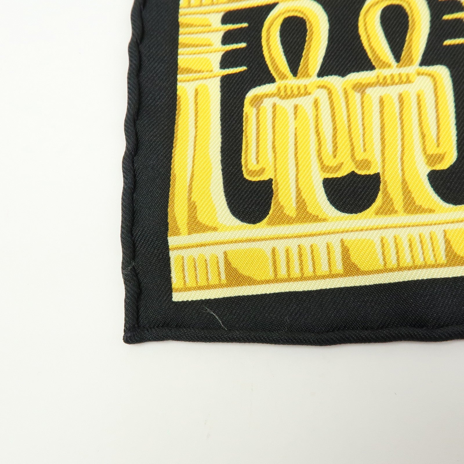 HERMES Carre 90 Silk 100% TUTANKHAMUN Scarf Gold Black