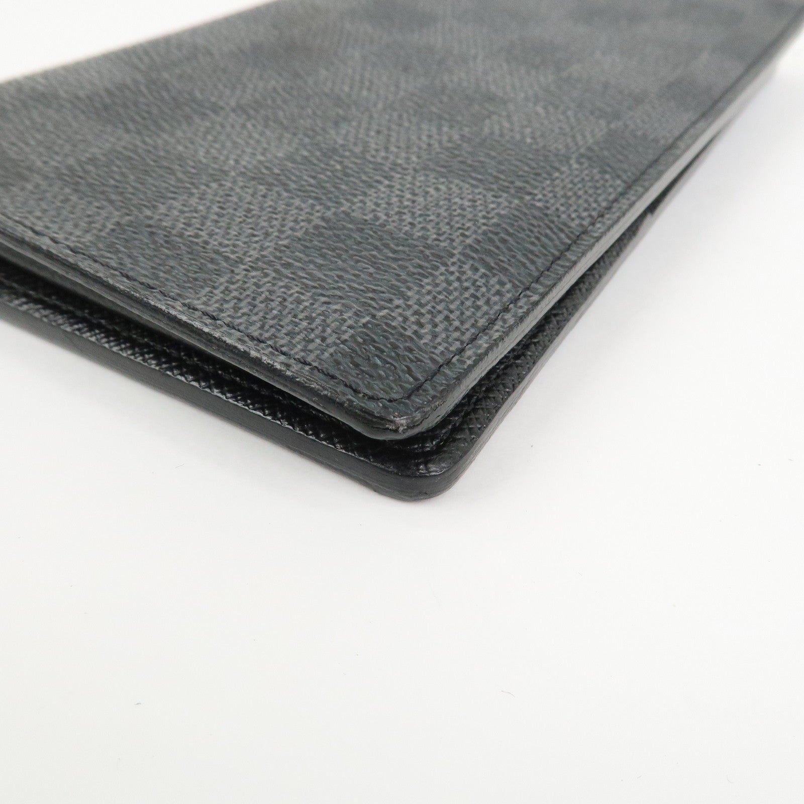 Louis Vuitton Damier Glaphite Portefeuille Brazza Wallet N62665