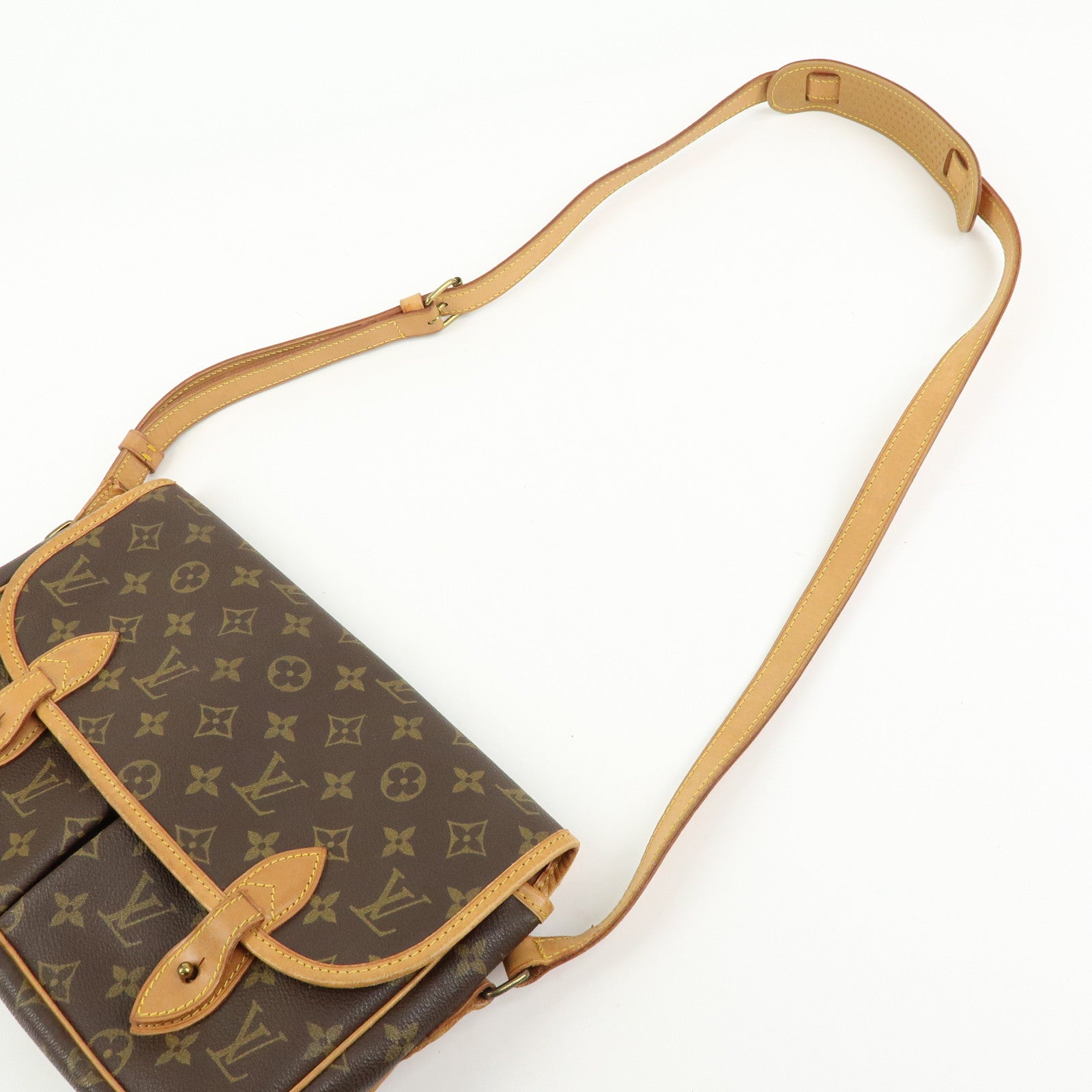 Louis Vuitton Monogram Gibeciere MM Shoulder Bag M42247