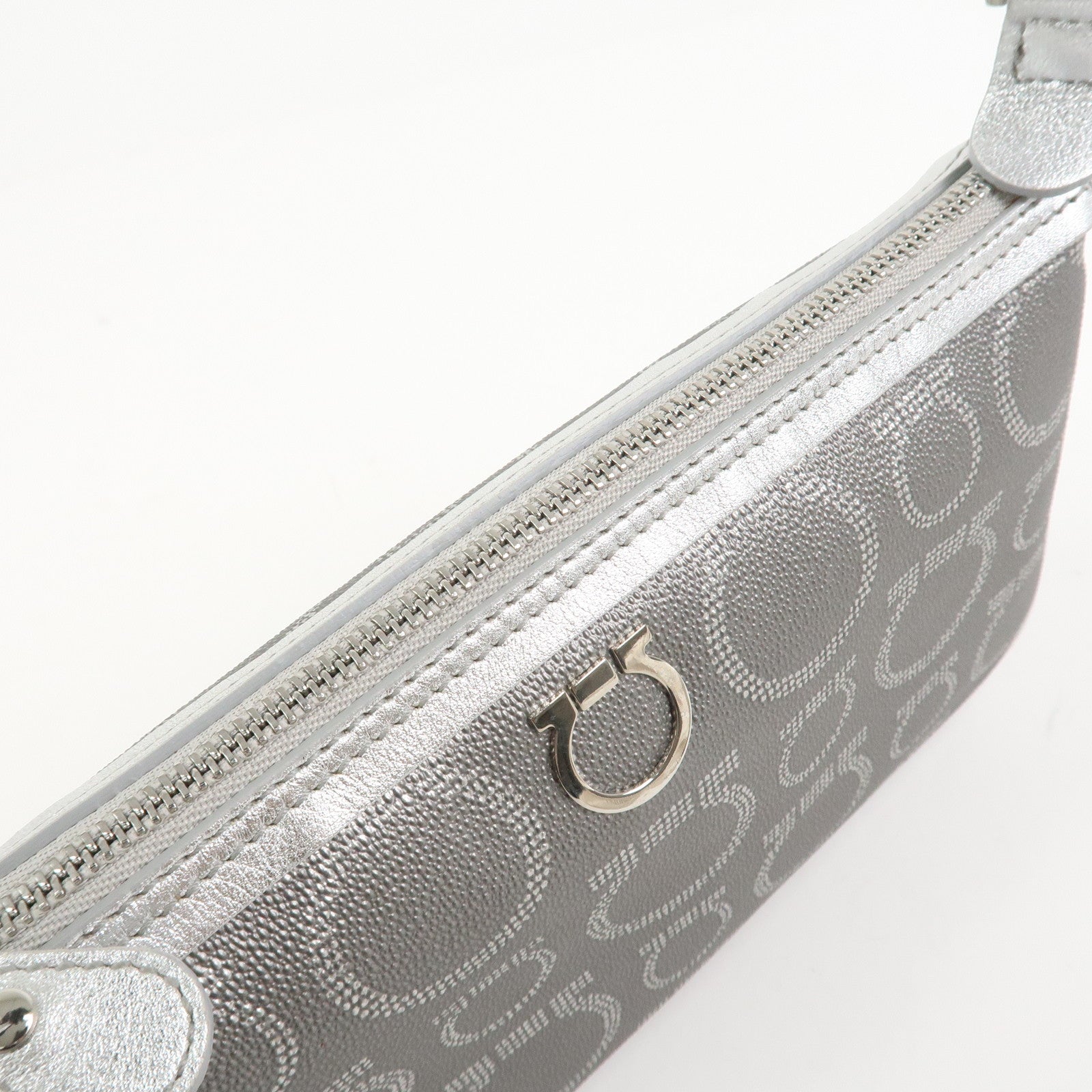 Ferragamo Gancini Logo Leather Shoulder Bag Hand Bag Silver