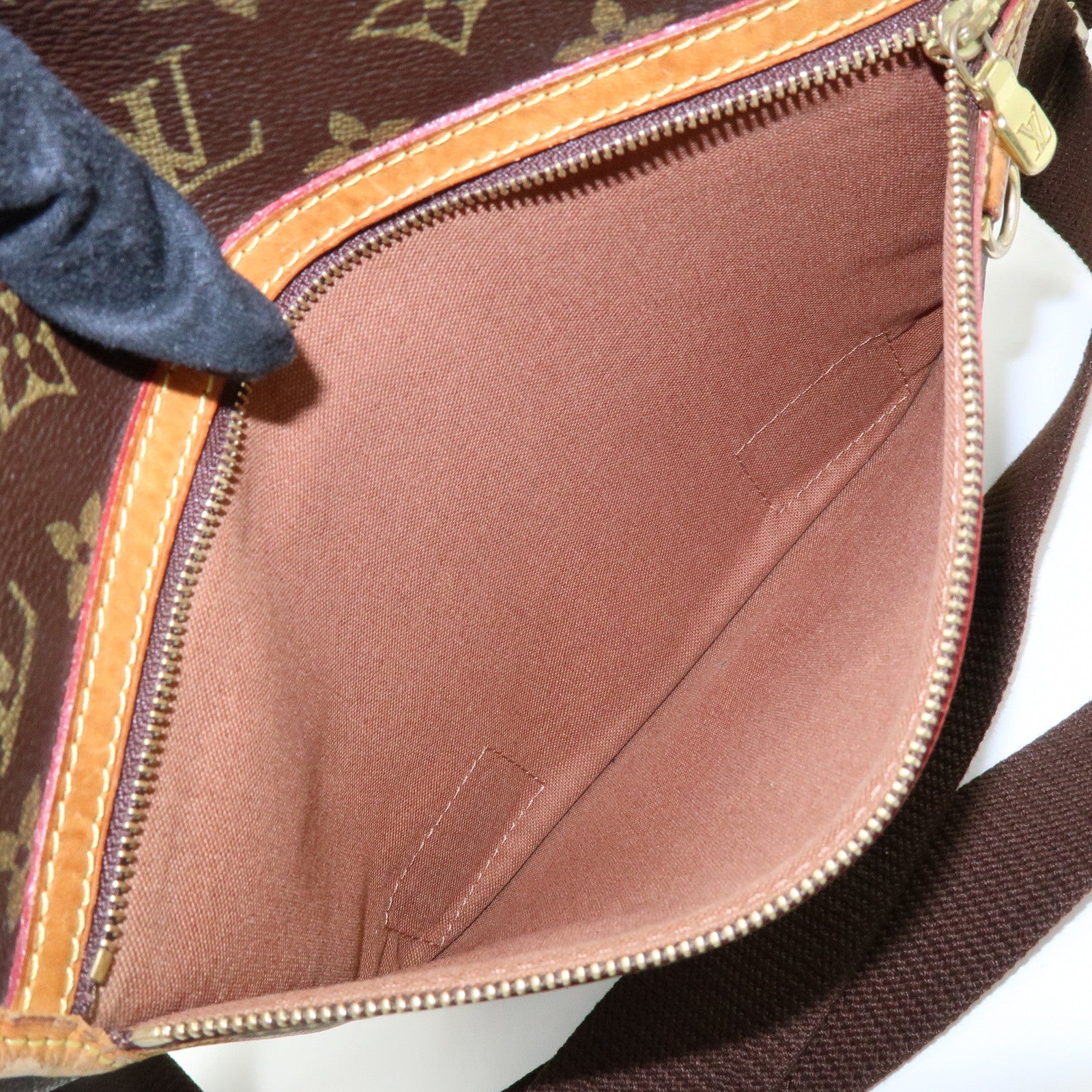 Louis Vuitton Monogram Messenger Bosphore PM Shoulder Bag M40106