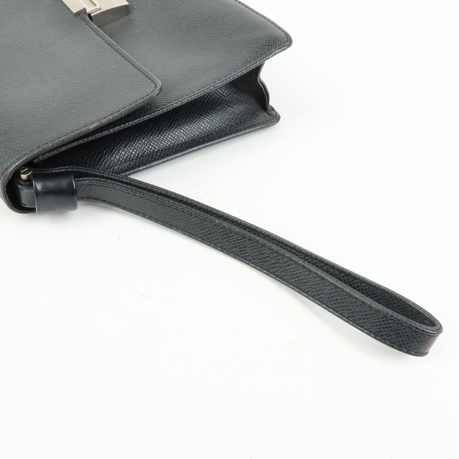 Louis Vuitton Taiga Leather Selenga Clutch Bag Ardoise M30782