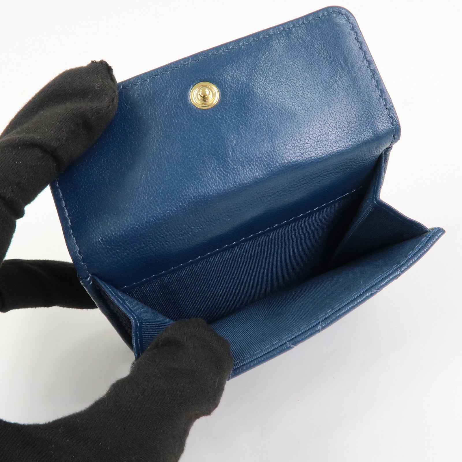 CHANEL COCO Mark Matelasse CHANEL19 Tri-fold Compact Wallet AP0727