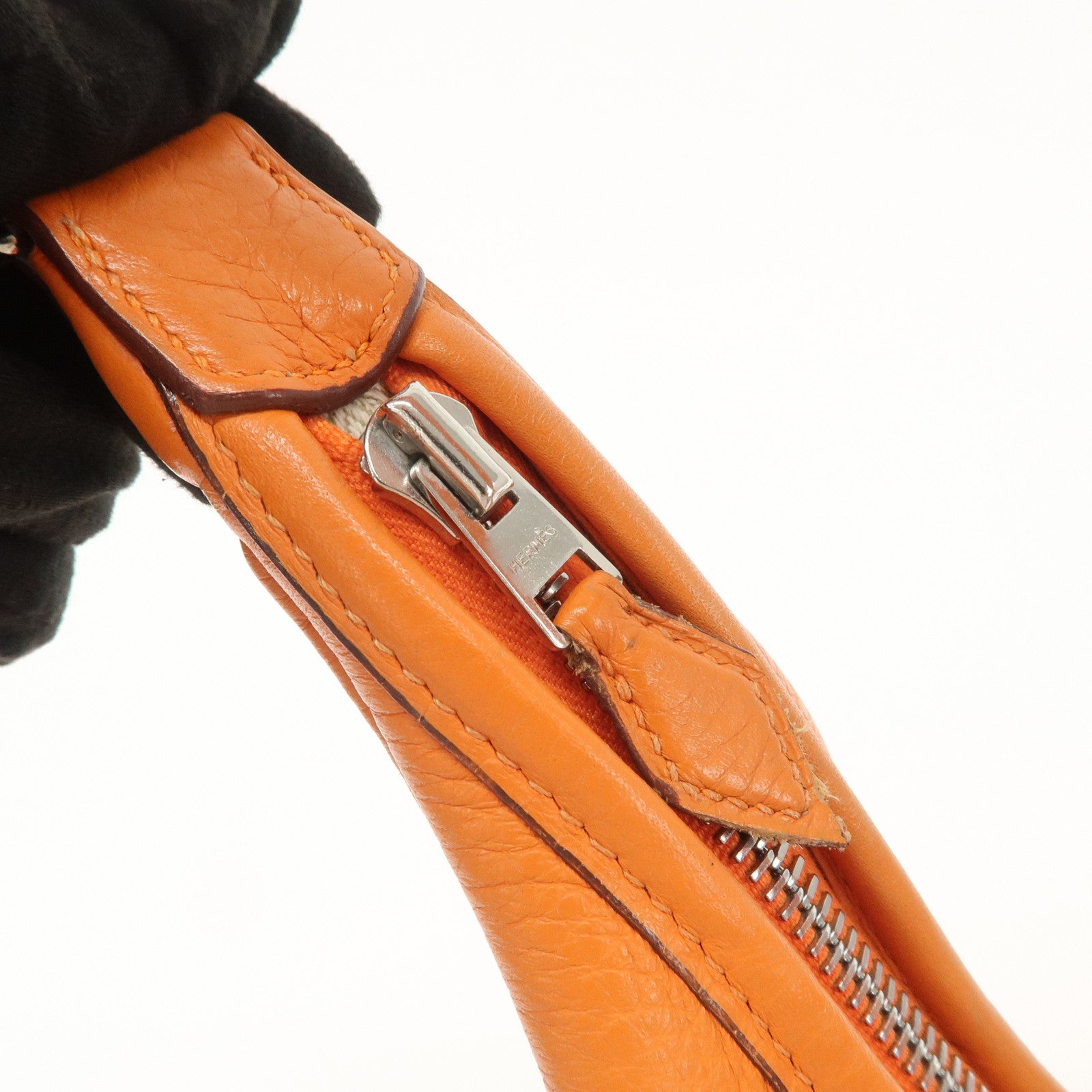 HERMES Gao Taurillon Clemence Shoulder Bag Orange