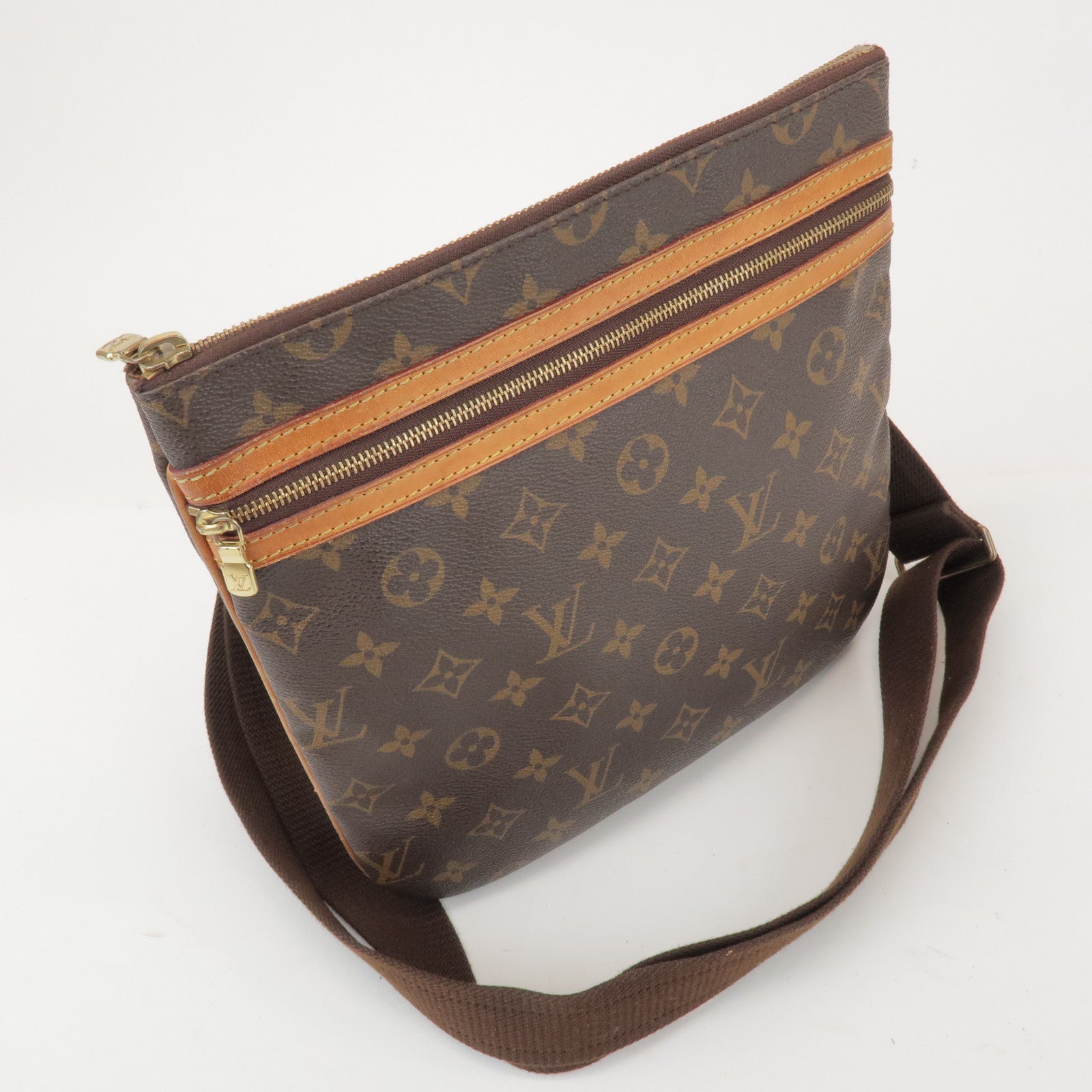 Louis Vuitton Monogram Pochette Bosphore Shoulder Bag M40044
