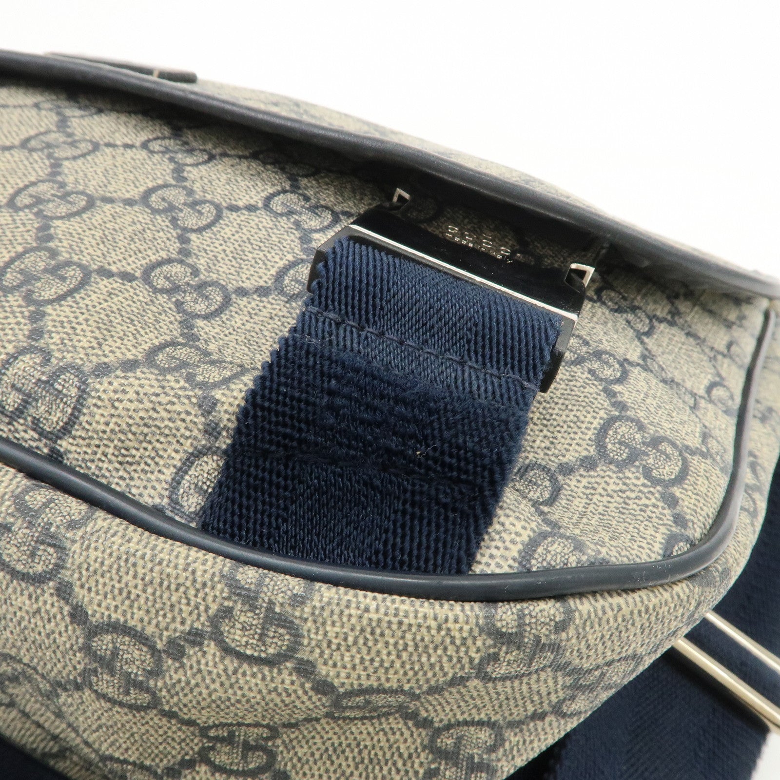 GUCCI GG Supreme Shoulder Bag Messenger Bag Beige Navy 201732