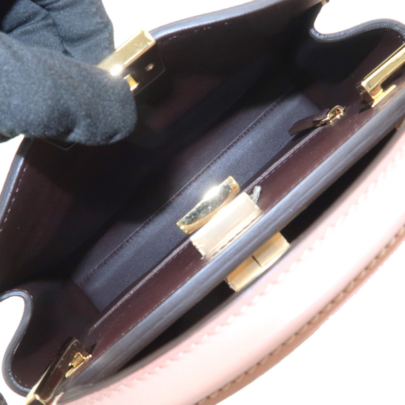 FENDI Peekaboo Iconic Essentially Leather 2Way Bag Pink 8BN302