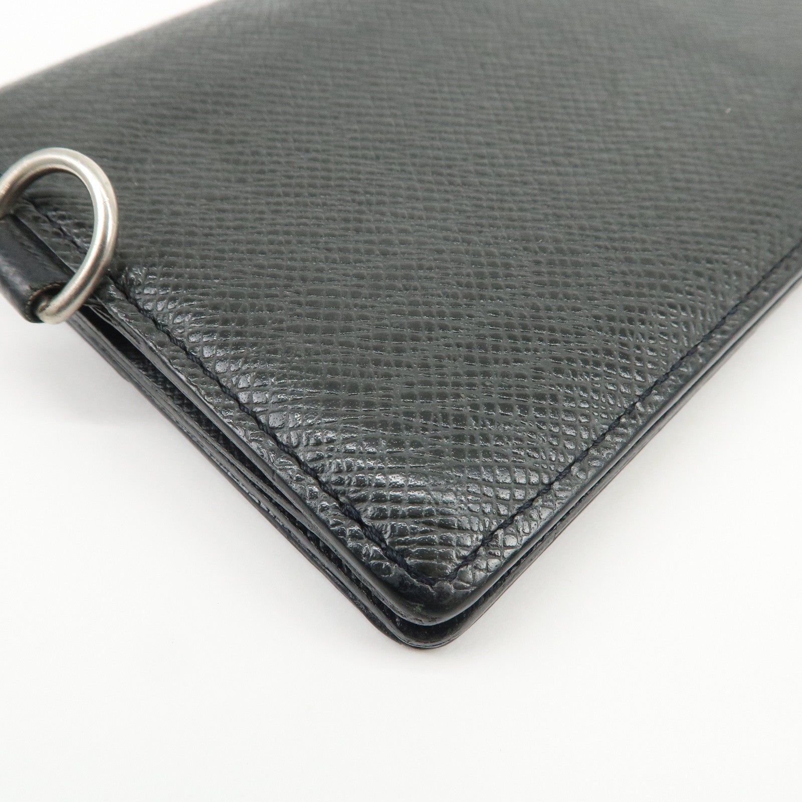 Louis Vuitton Taiga Portefeuille Accordion Wallet Ardoise M30992