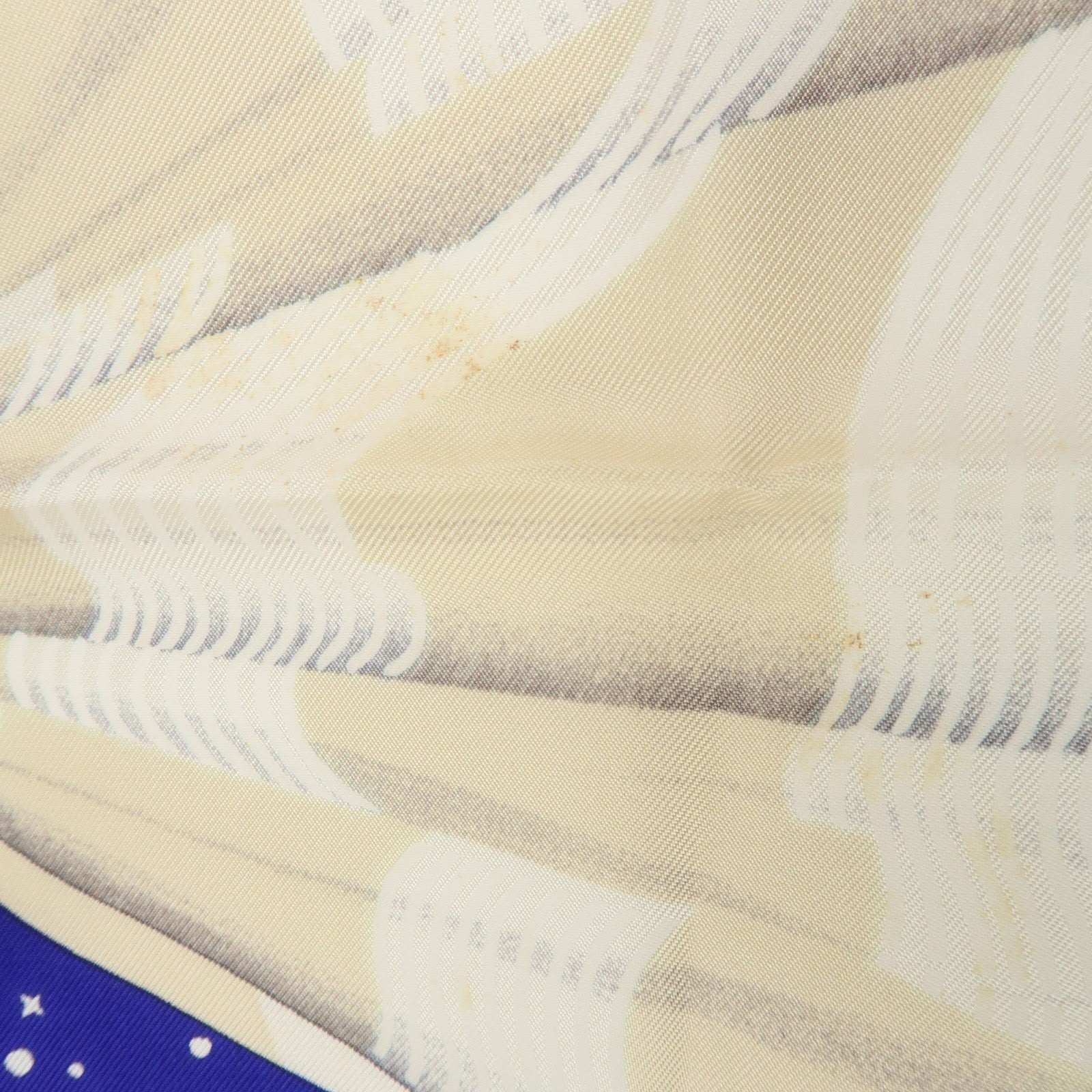 HERMES Carre 90 Silk 100% Scarf Souvenirs de Paris Blue Red Ivory