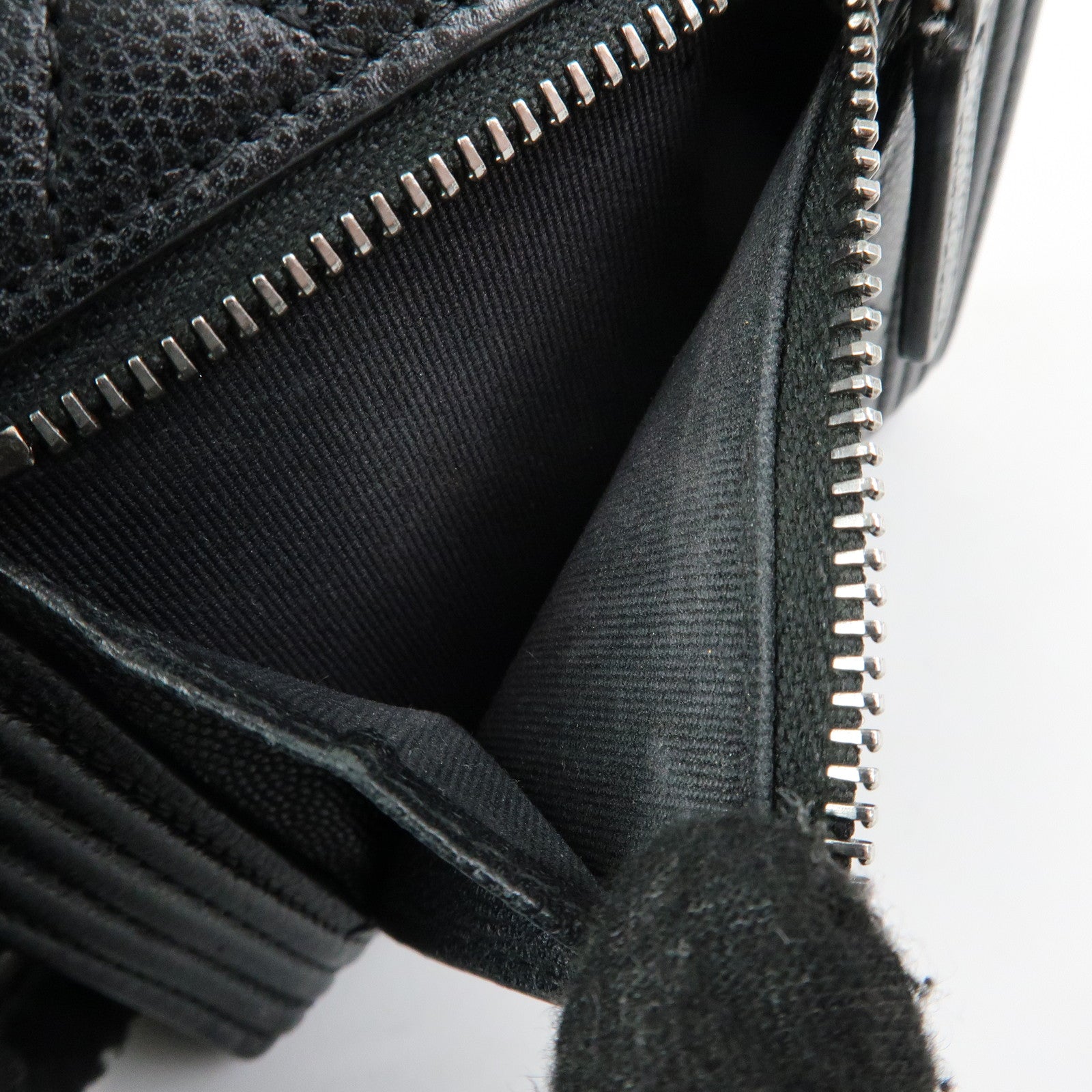 CHANEL BOY CHANEL Matelasse Caviarskin Compact Wallet Black A80734