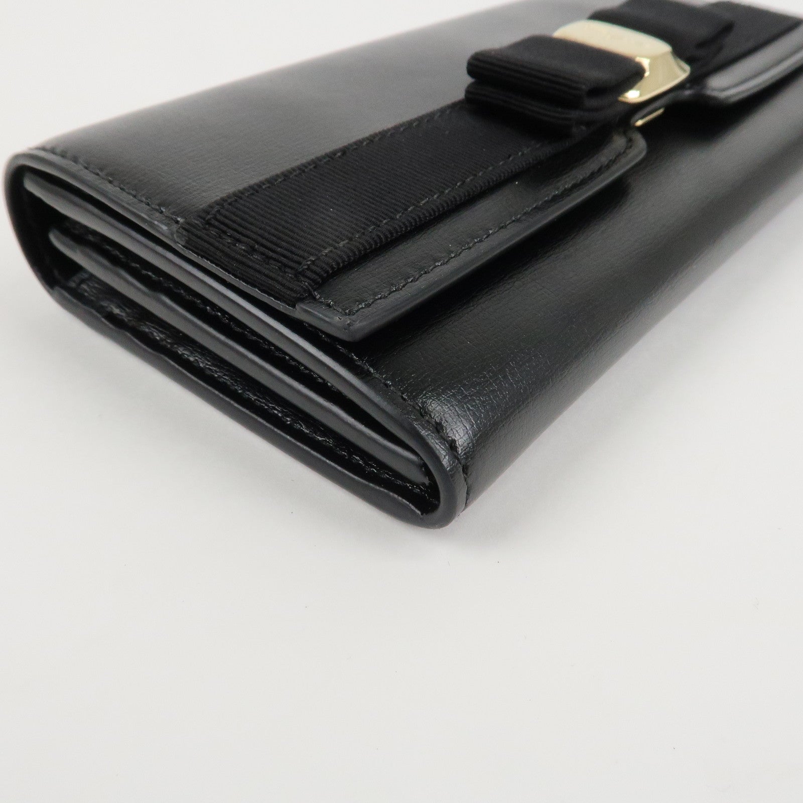 Ferragamo Vara Ribbon Leather Bifold Wallet Black Gold HDW Used