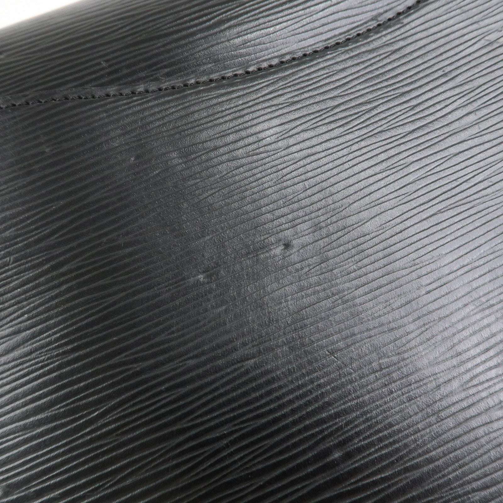 Louis Vuitton Epi Saint Cloud Shoulder Bag Black Noir M52192