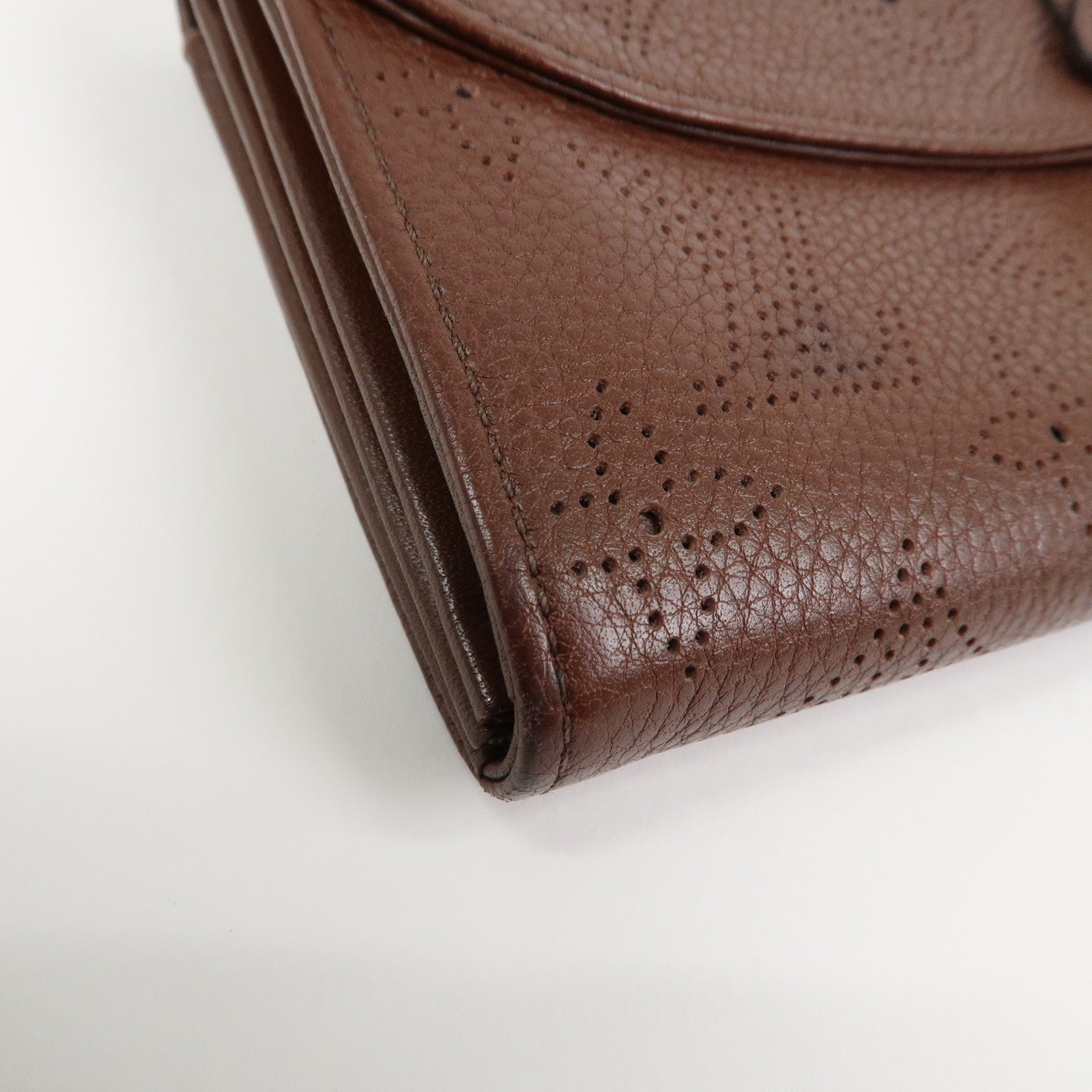 Louis Vuitton Monogram Mahina Portefeuilles Amelia Long Wallet Acajou M58125