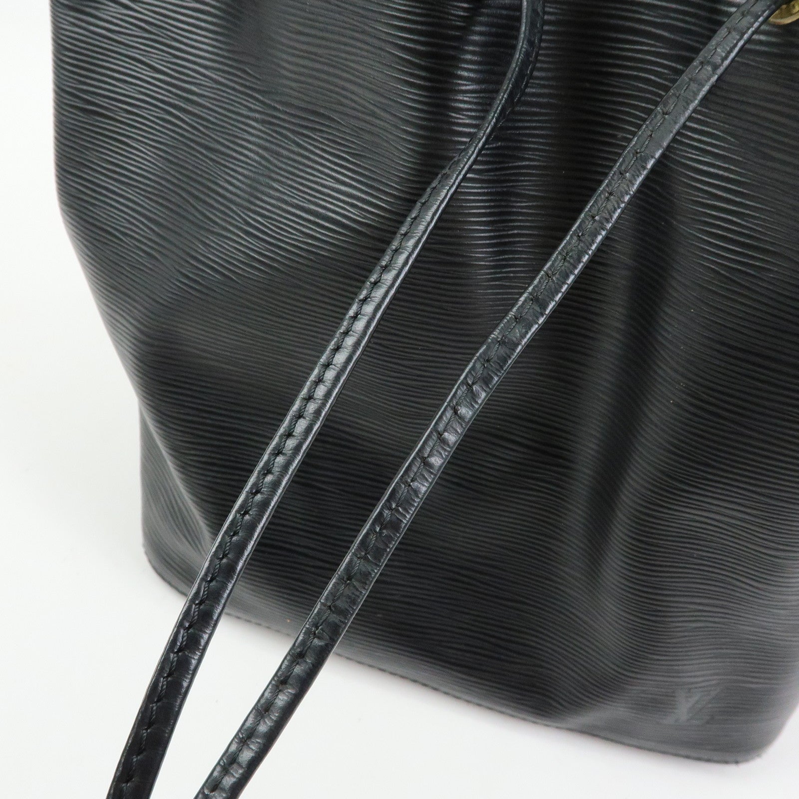 Louis Vuitton Epi Leather Petit Noe Shoulder Bag Noir Black M59012