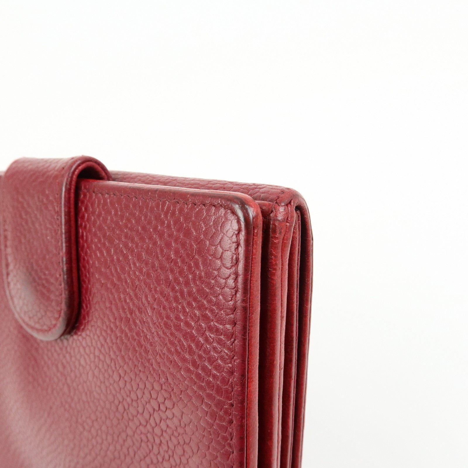 CHANEL COCO Mark Caviarskin Bi-fold Compact Wallet Bordeaux A13496