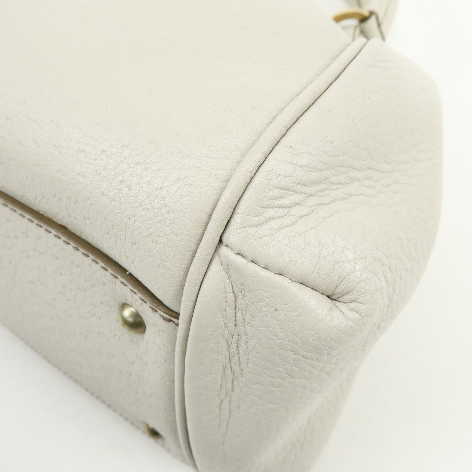 Ferragamo Gancini Leather Shoulder Bag Hand Bag Ivory