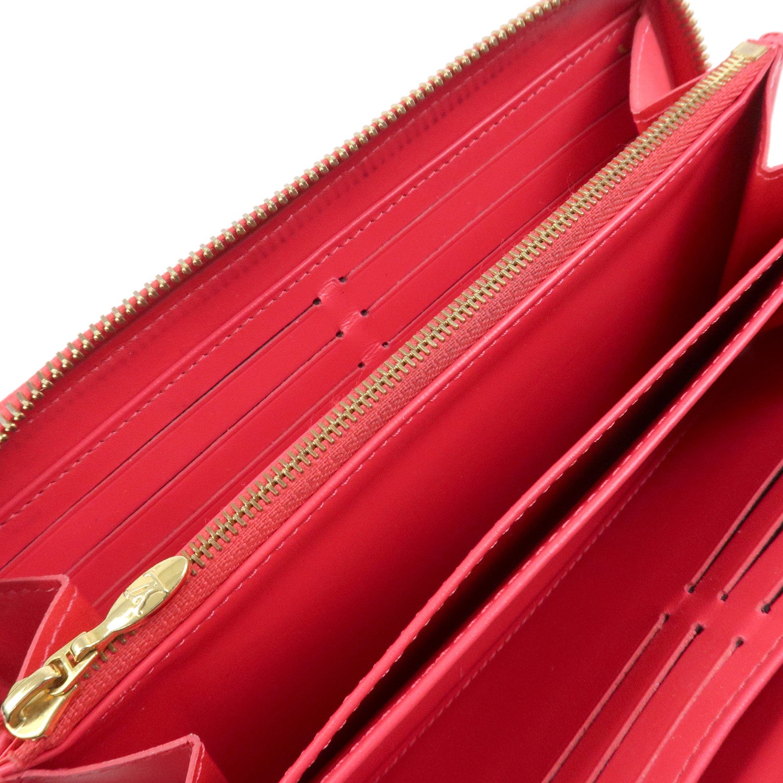 Louis Vuitton Monogram Vernis Zippy Wallet Rouge Grenadine M91732
