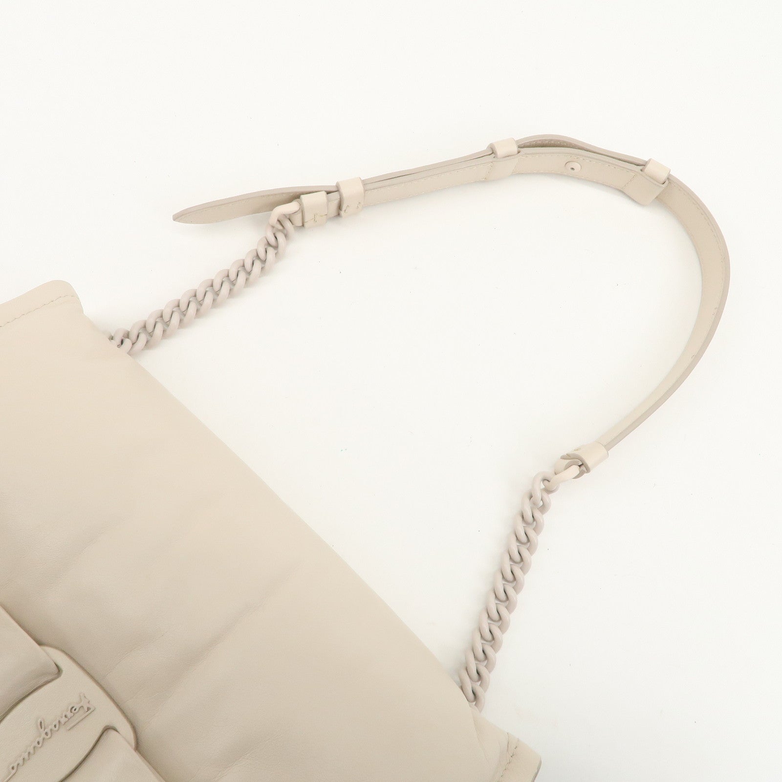 Ferragamo Vara Ribbon Leather Chain Shoulder Bag Hand Bag Ivory