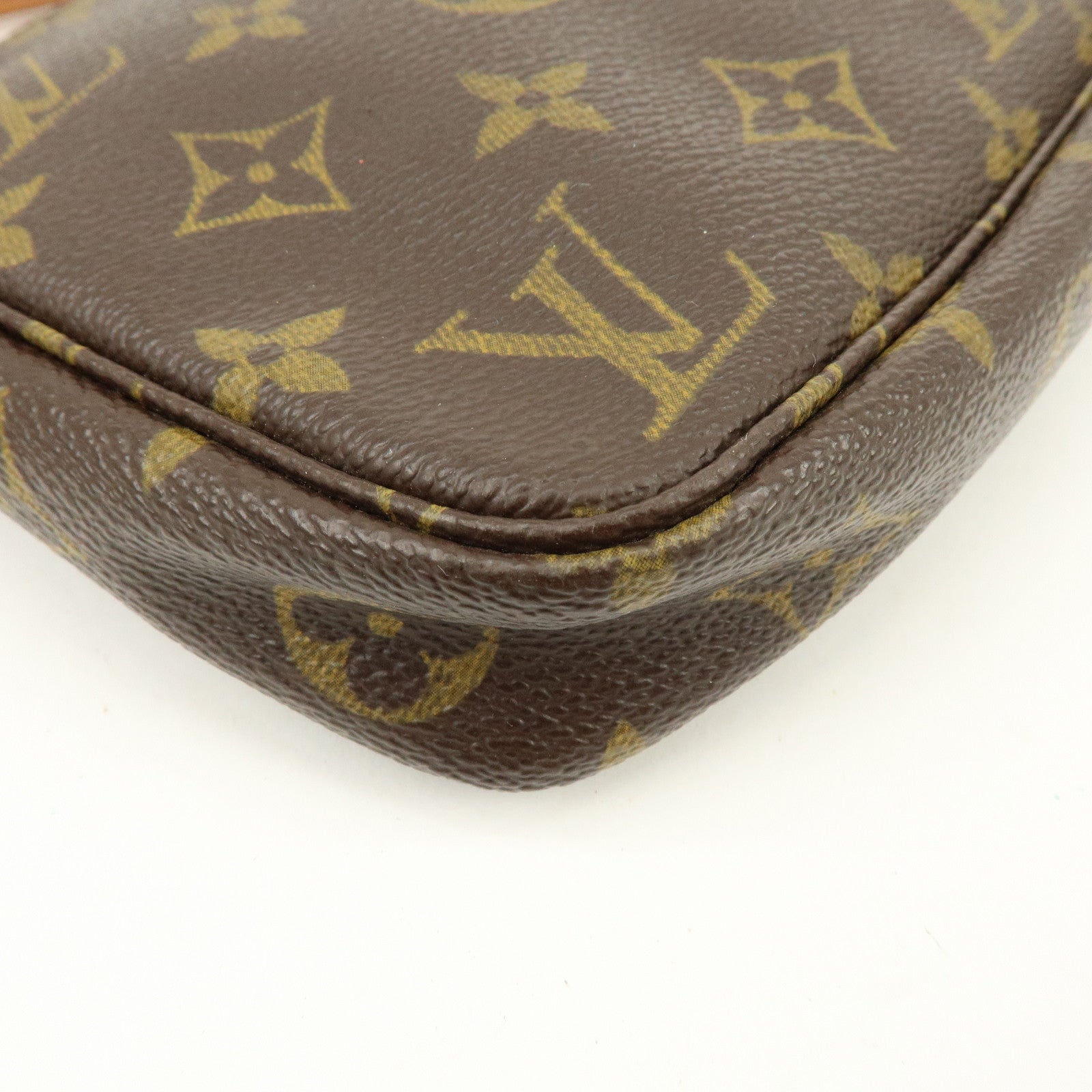 Louis Vuitton Monogram Pochette Accessoires Pouch Hand Bag M51980