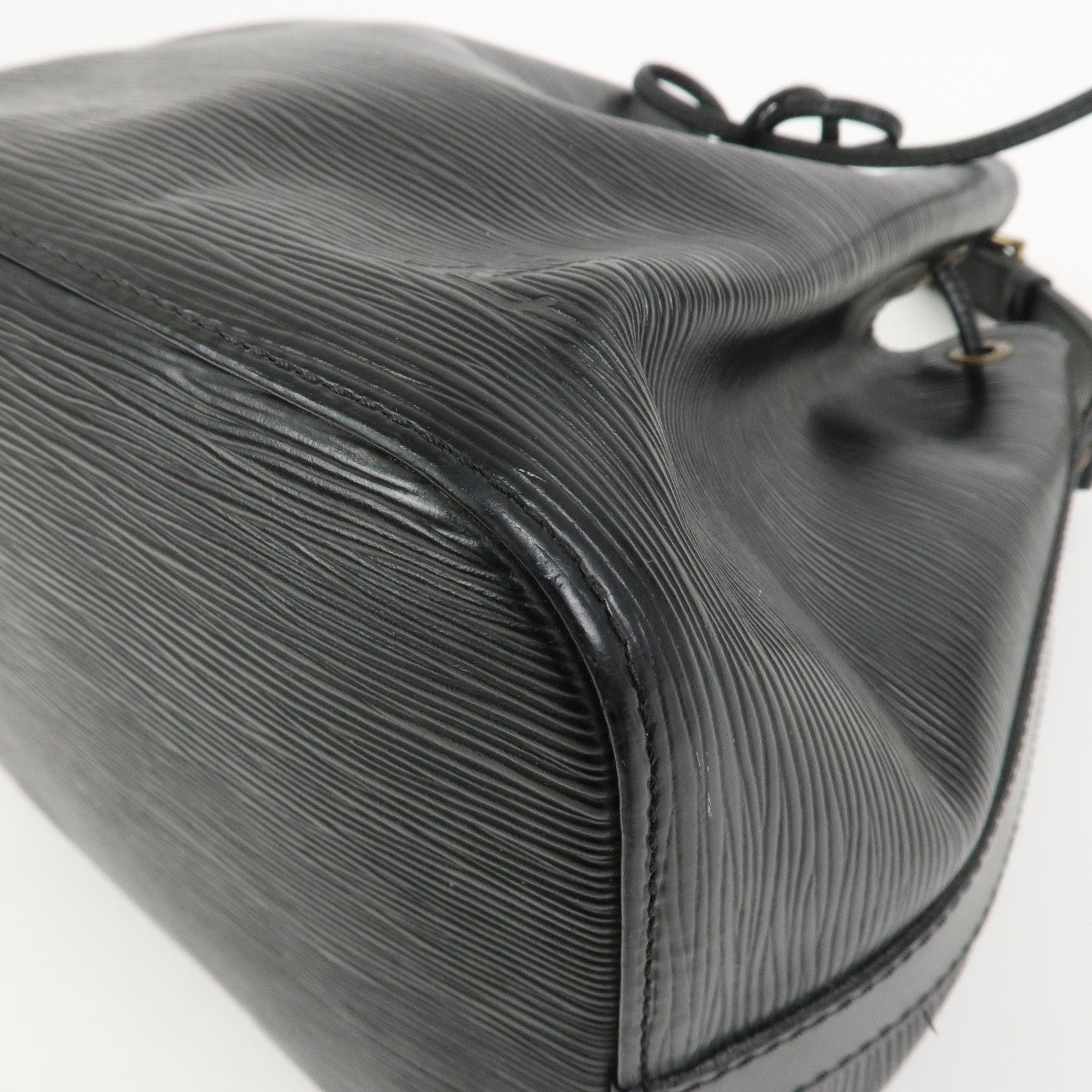 Louis Vuitton Epi Leather Petit Noe Shoulder Bag Noir Black M59012