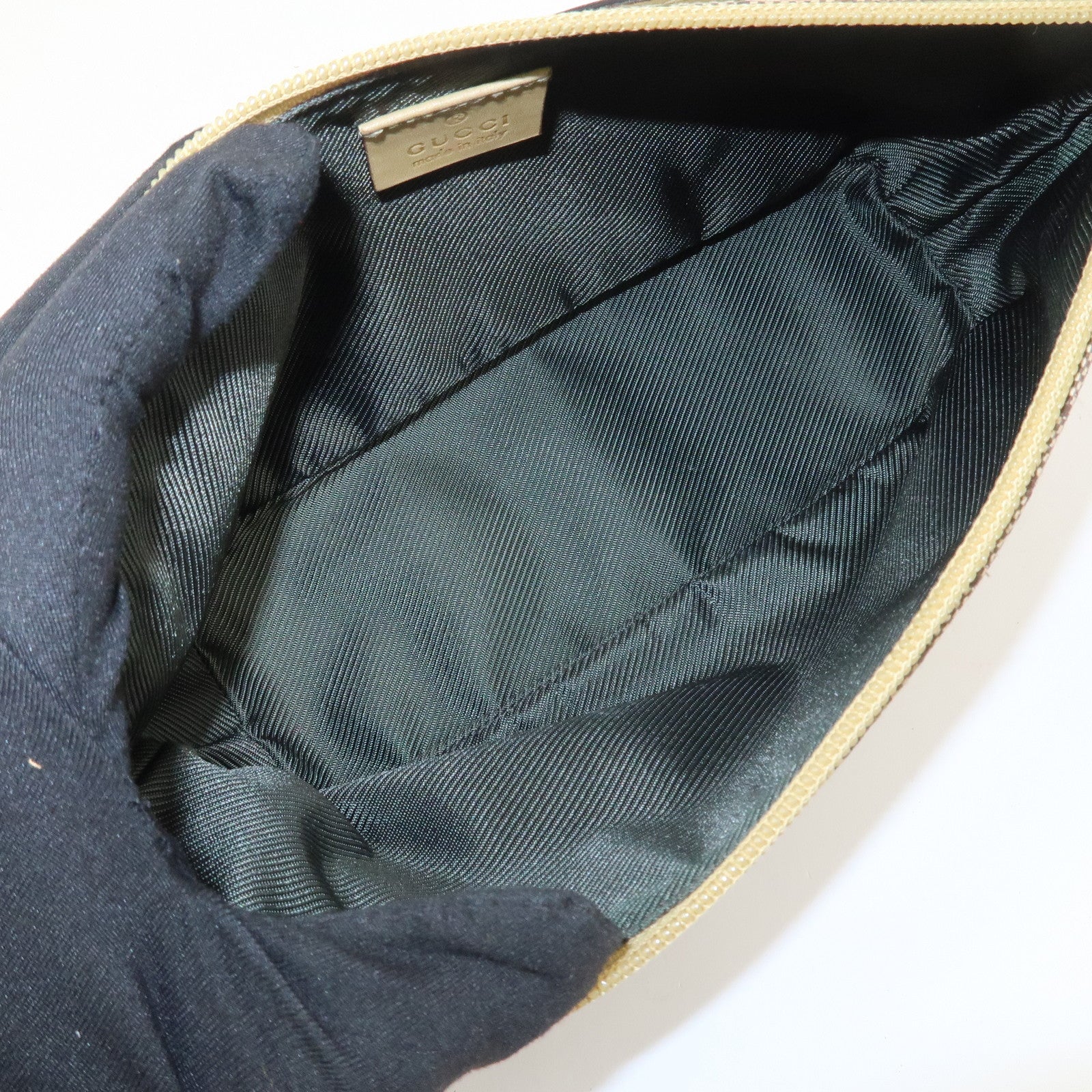 GUCCI Boat Bag GG Canvas Leather Accessory Pouch Hand Bag 07198