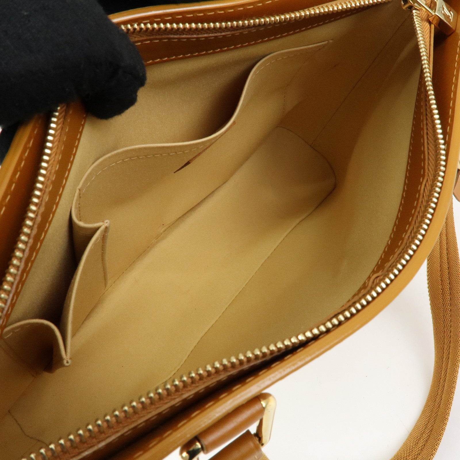 Louis Vuitton Monogram Mini Lucille PM Hand Bag Beige M92684