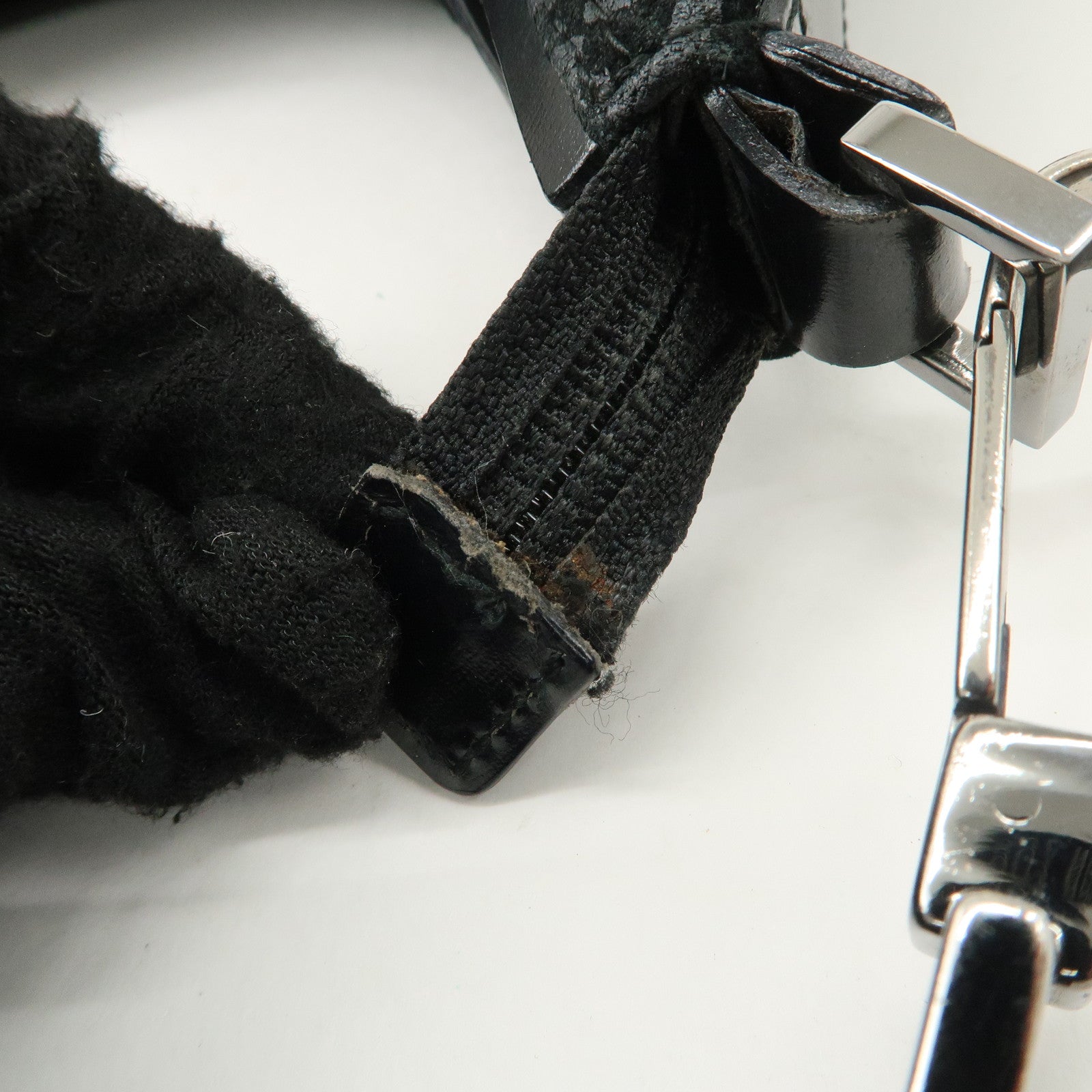 GUCCI GG Suede Leather Shoulder Bag Hand Bag Black 002.0602 Used