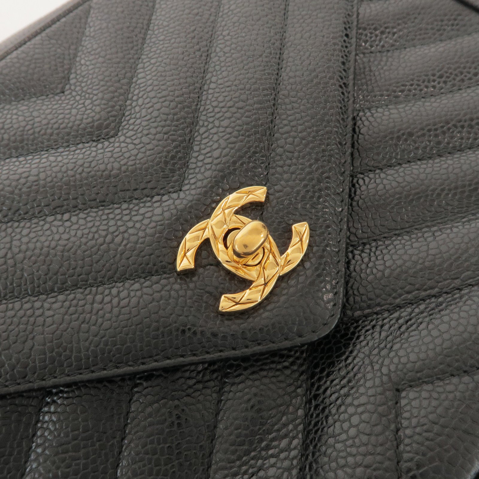CHANEL Chevron V Stitch Caviarskin Chain Shoulder Bag Black