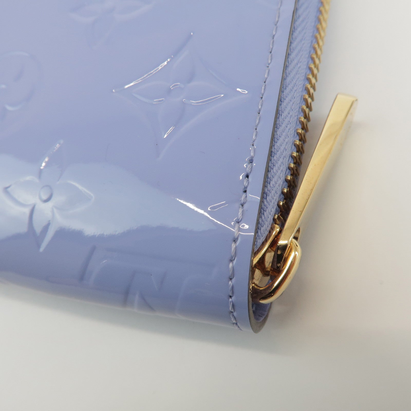 Louis Vuitton Monogram Vernis Round Zippy Wallet Lilas M90141