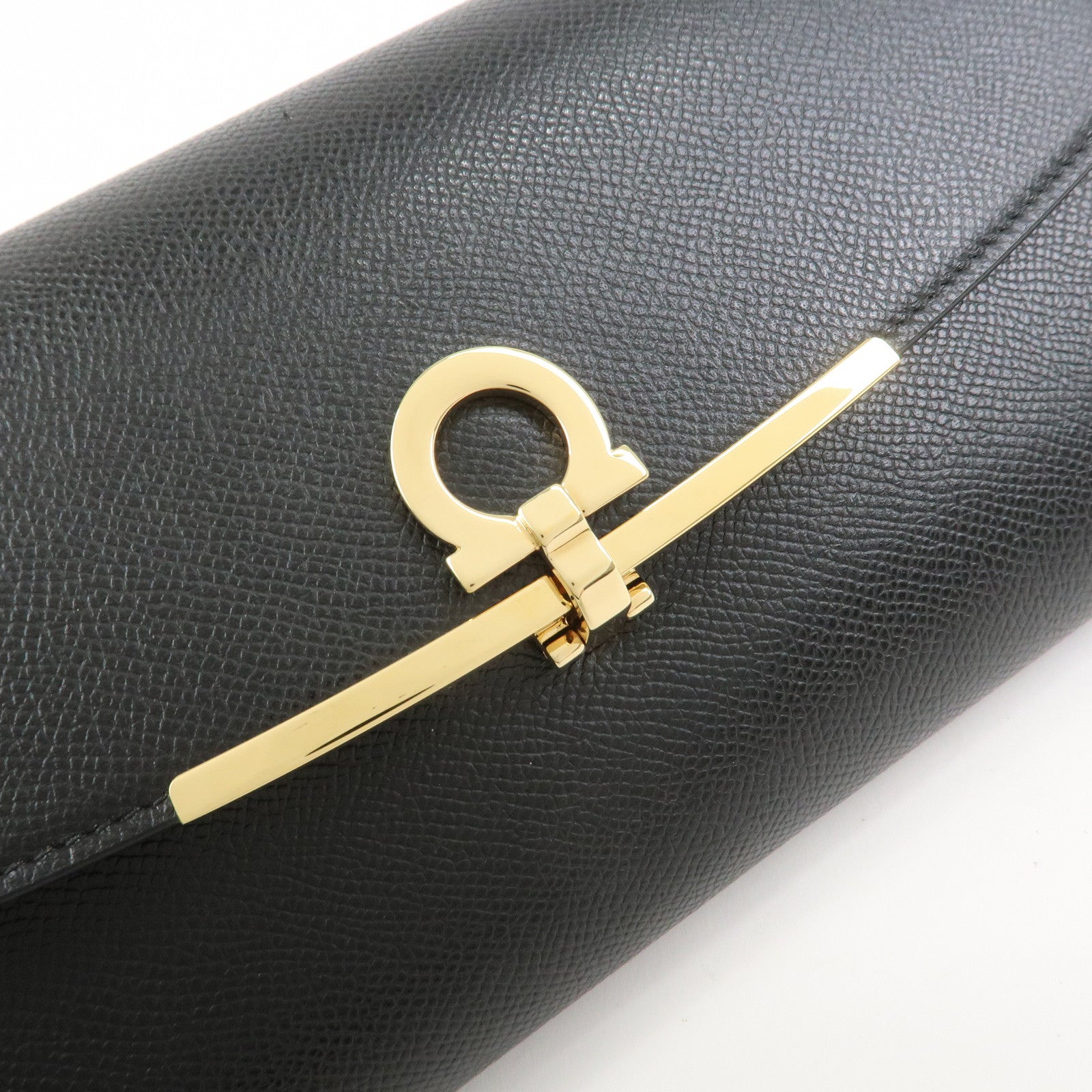 Ferragamo Gancini Leather Chain Shoulder Bag Black