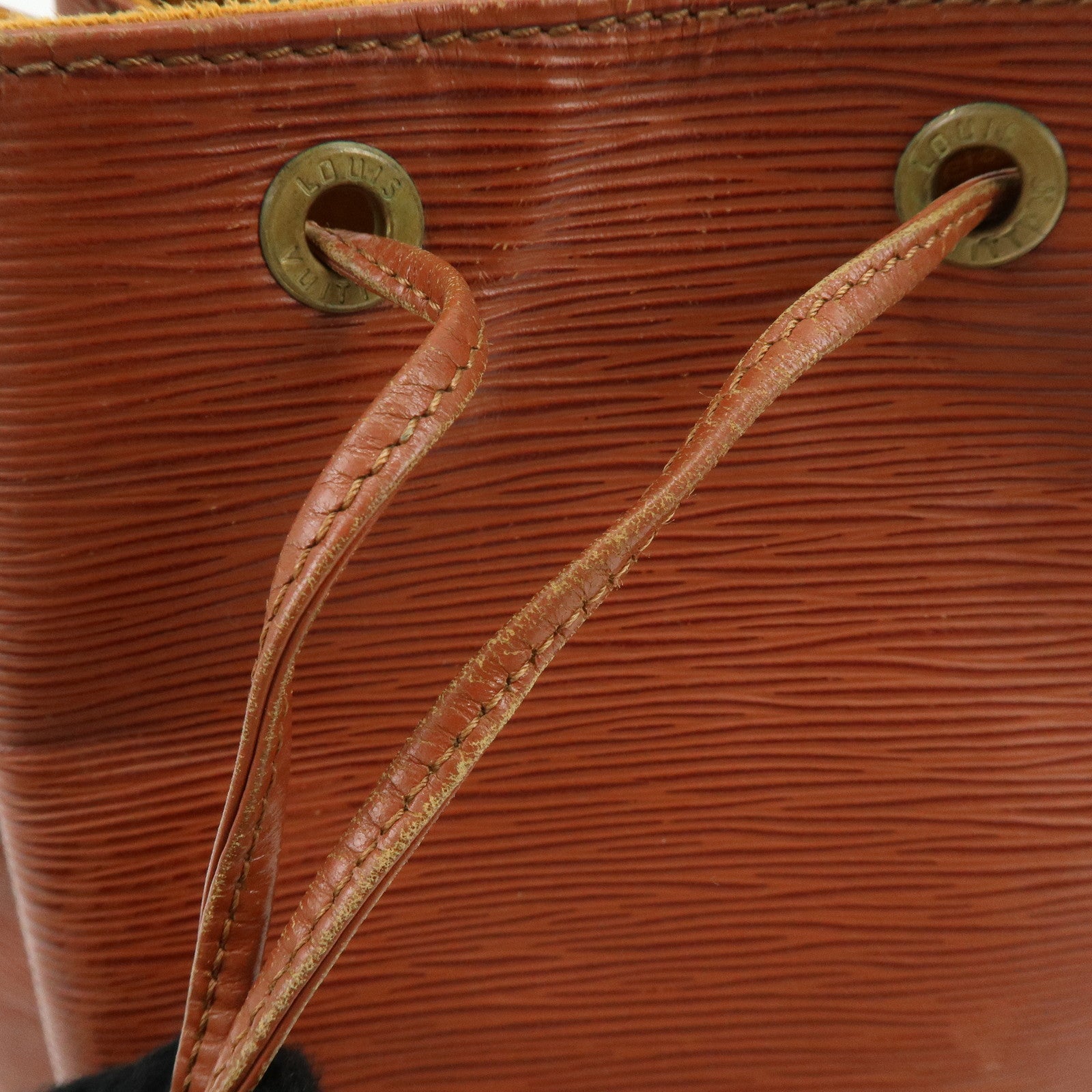 Louis Vuitton Epi Petit Noe Shoulder Bag Kenya Brown M44103