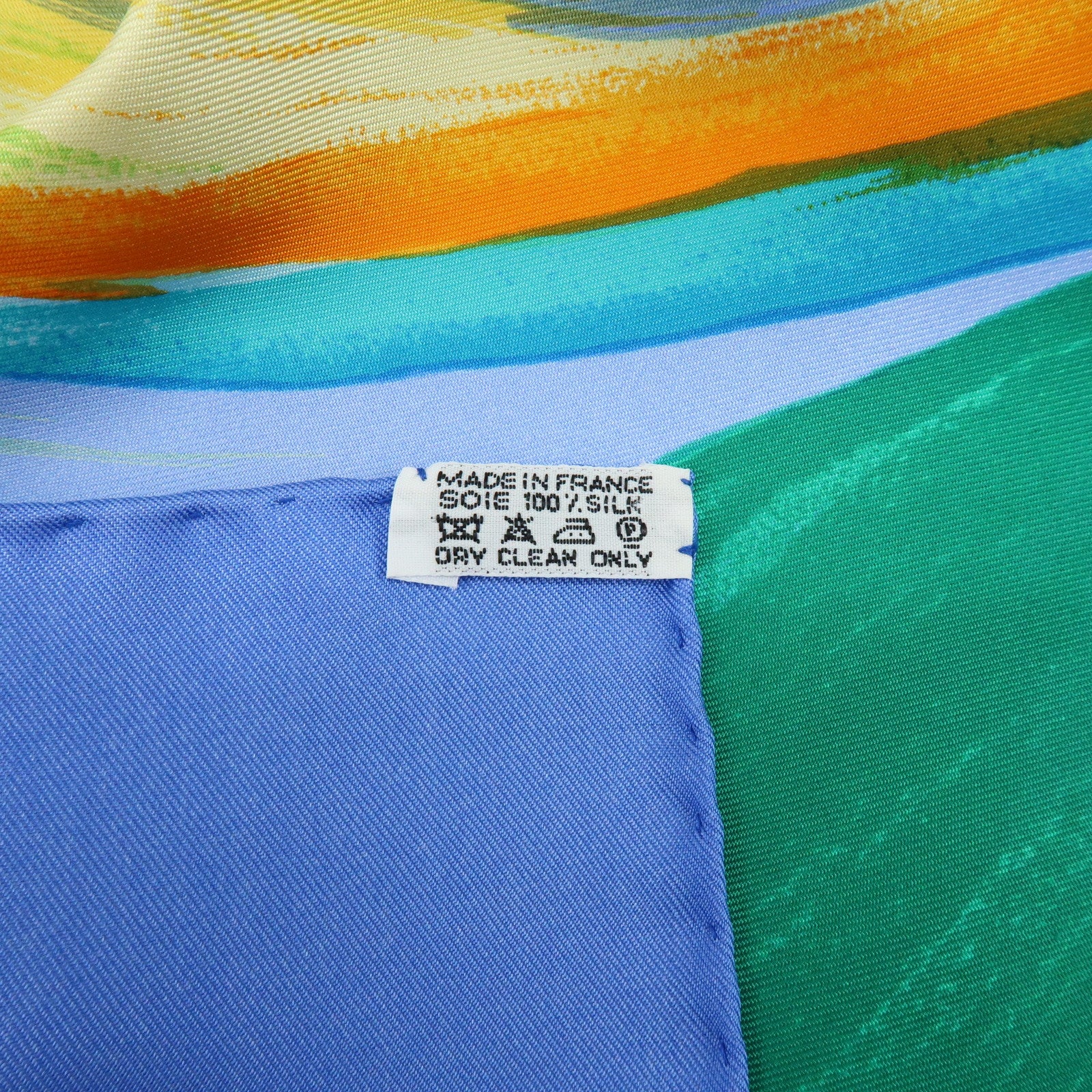 HERMES Carre 90 Silk 100% Scarf Smiles in Third Millenary Blue