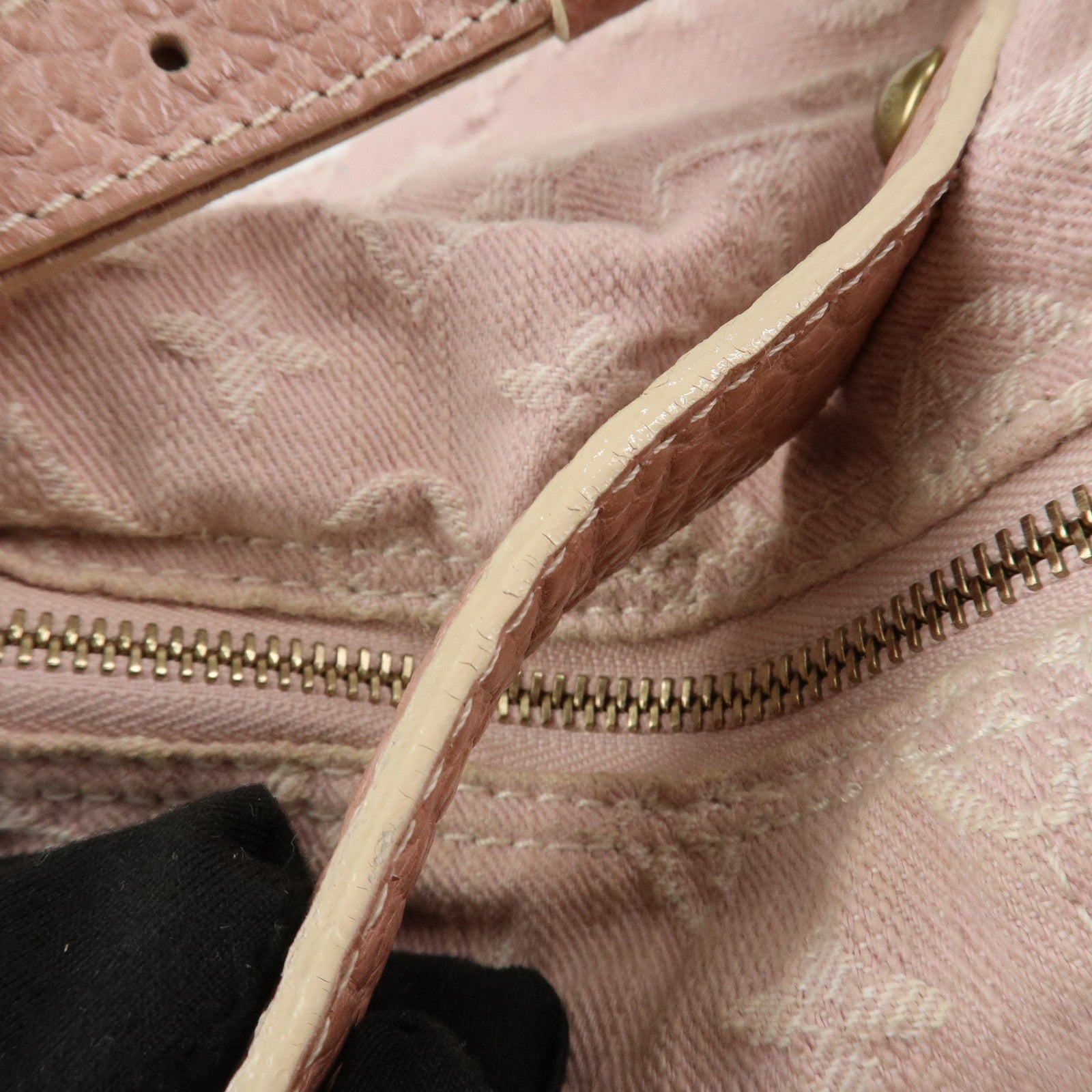 Louis Vuitton Monogram Denim Slightly Shoulder Bag Pink M95833