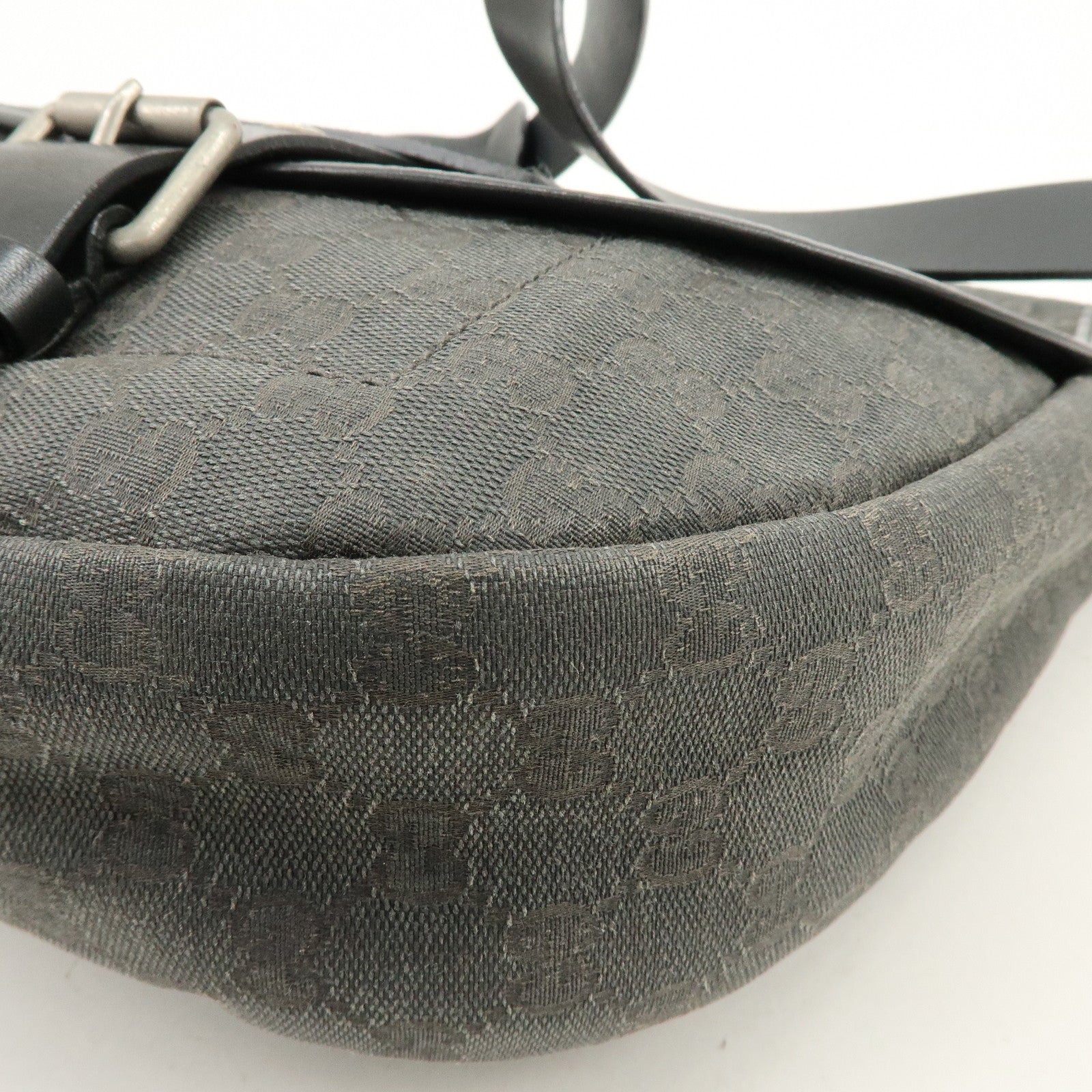 GUCCI Crest GG Canvas Leather Shoulder Bag Grey Black 223680