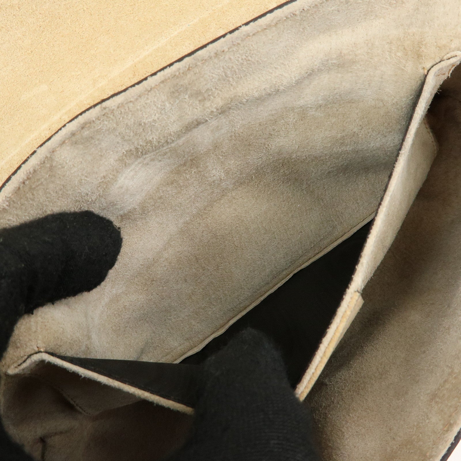 GUCCI InterlockingG Lovely Heart Patent Leather Broadway Bag 257611