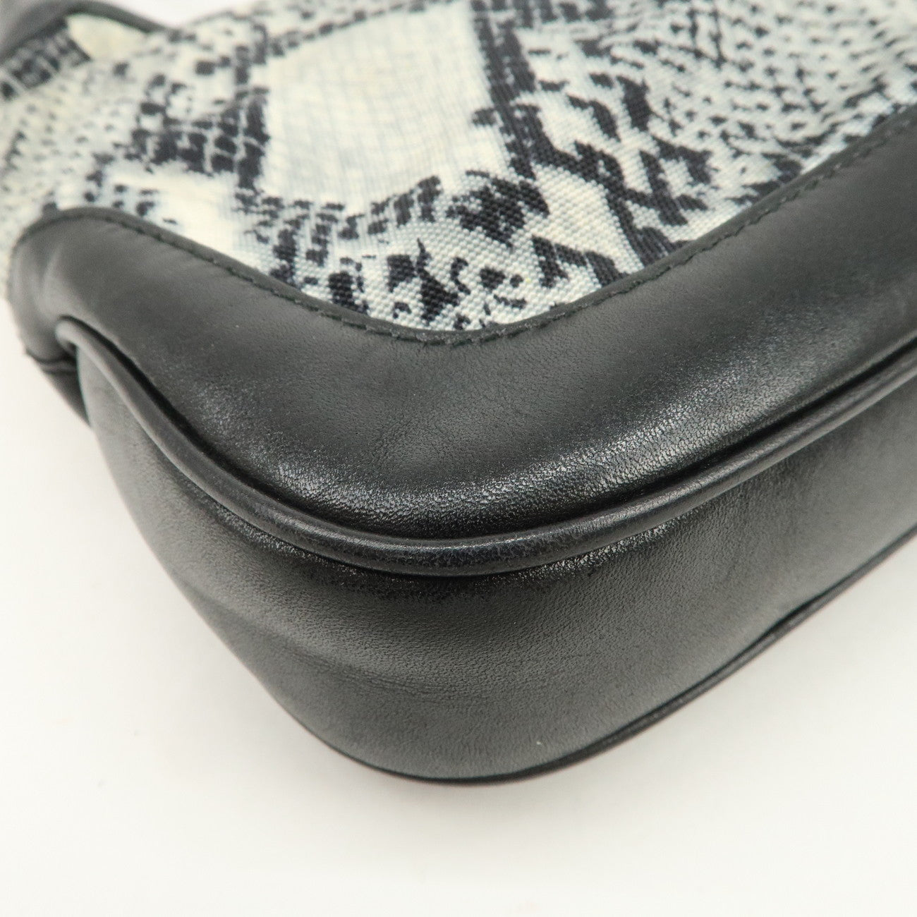 GUCCI Jackie Canvas Leather Shoulder Bag Hand Bag Black 001・9735