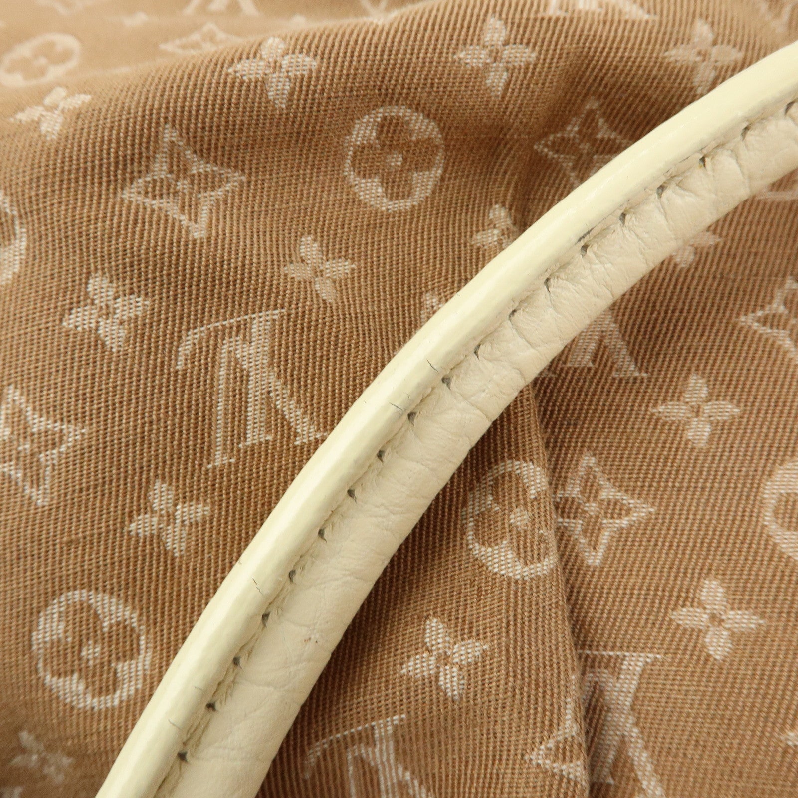 Louis Vuitton Monogram Mini Lin Trapes GM Hand Bag Camel M40060