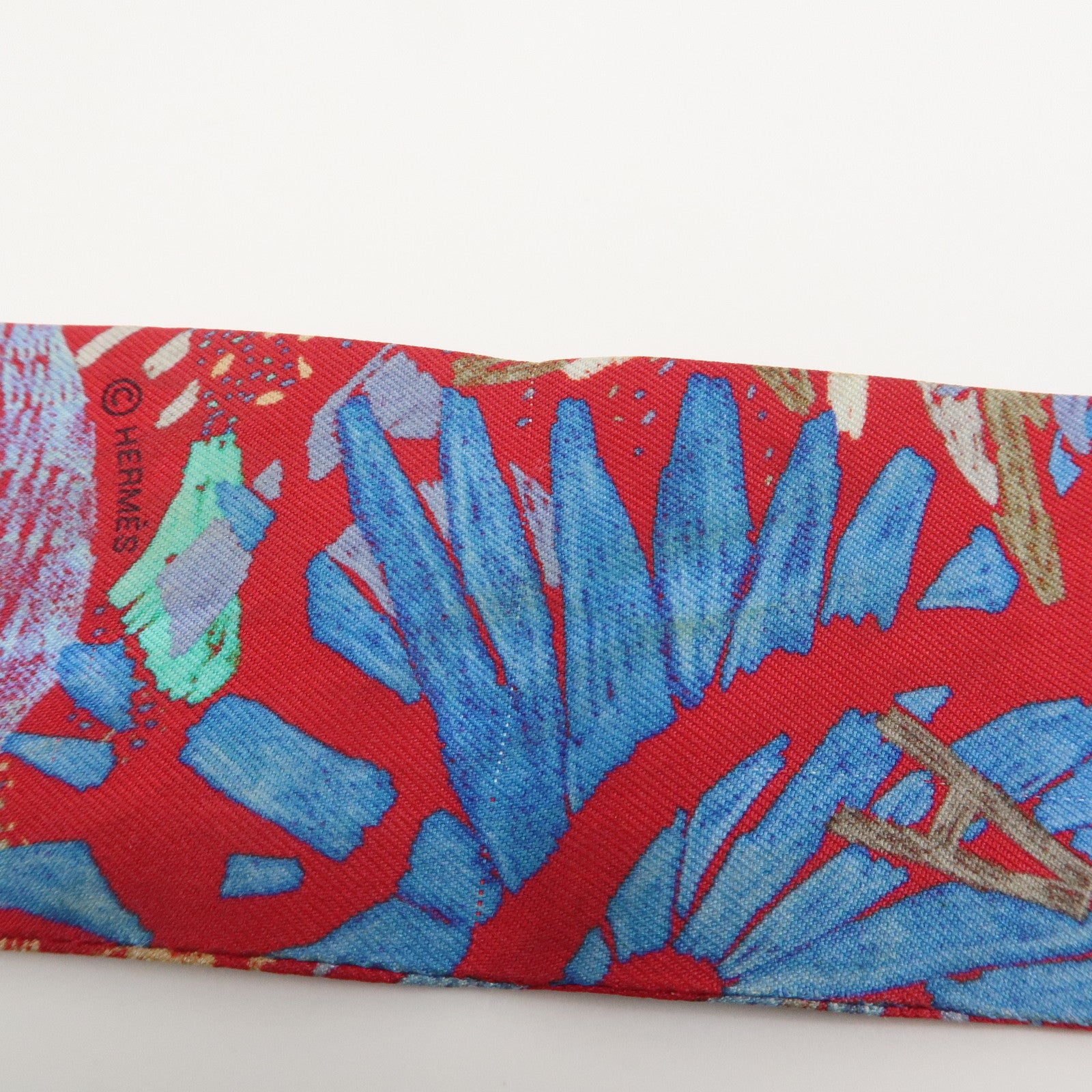 HERMES Twilly Silk 100% Scarf Chacun Fait Son Nid Red