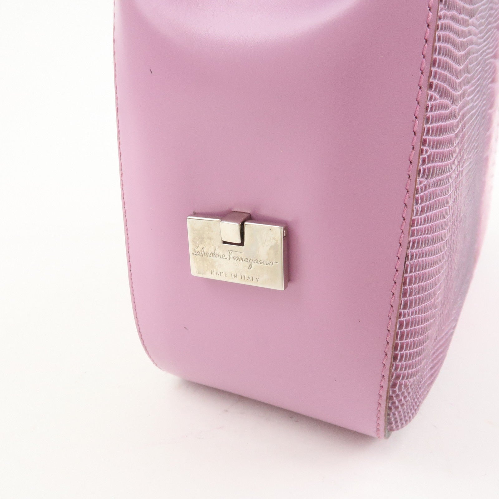 Ferragamo Embossed Leather Shoulder Bag Hand Bag Pink AU-21 1237
