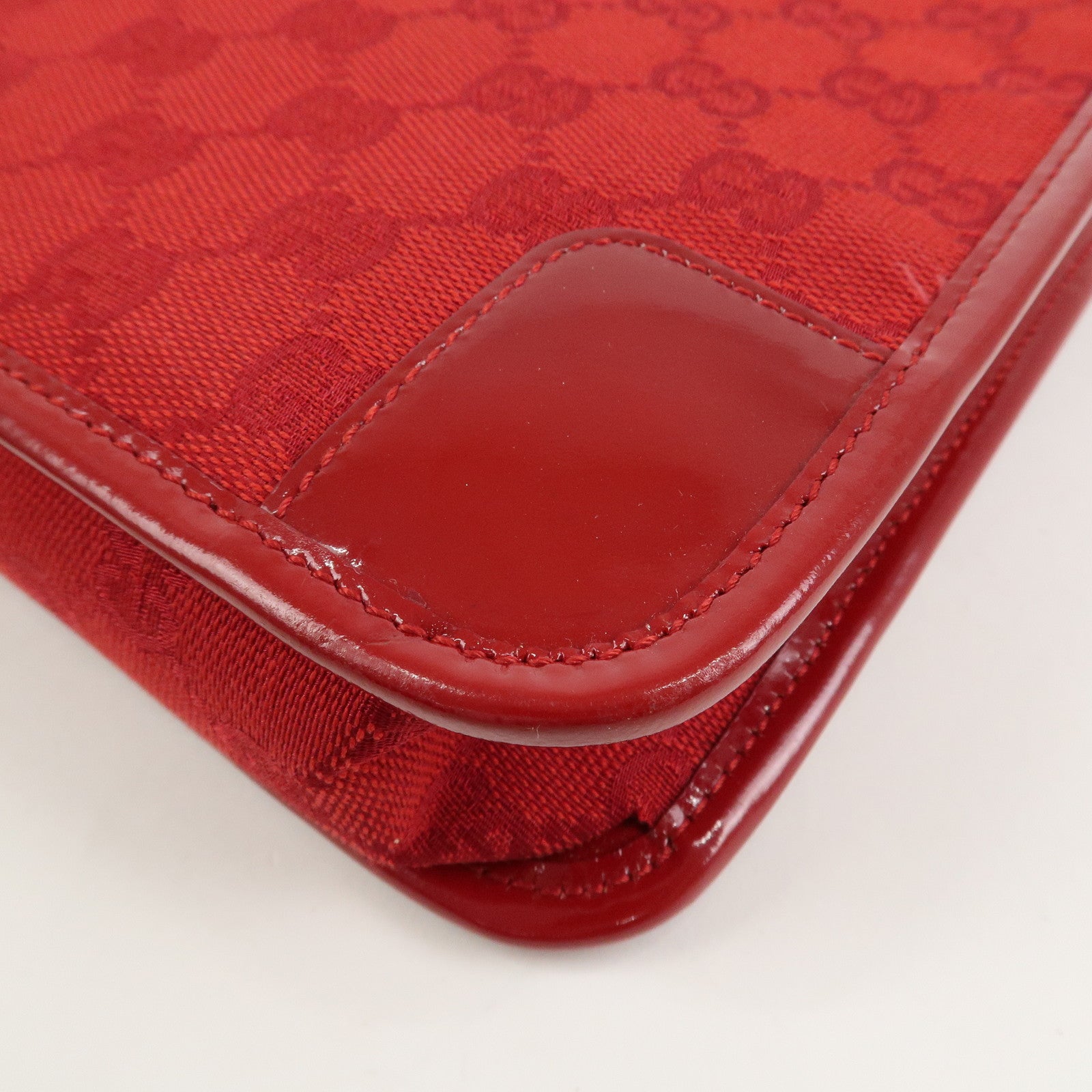 GUCCI GG Canvas Patent Leather Shoulder Bag Hand Bag Red 001・4206