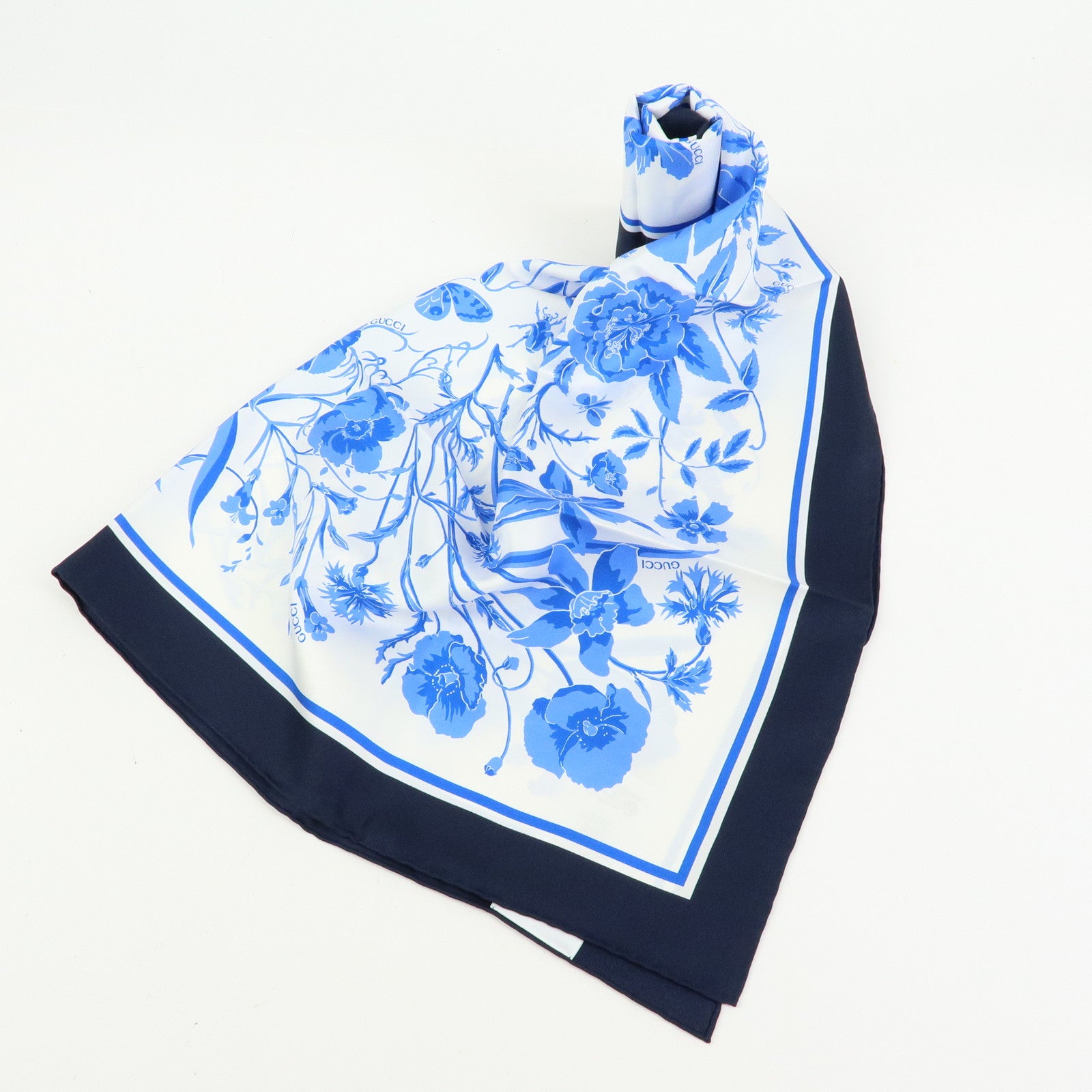GUCCI Flora Silk 100% Scarf Flower Print Blue Navy White 786252